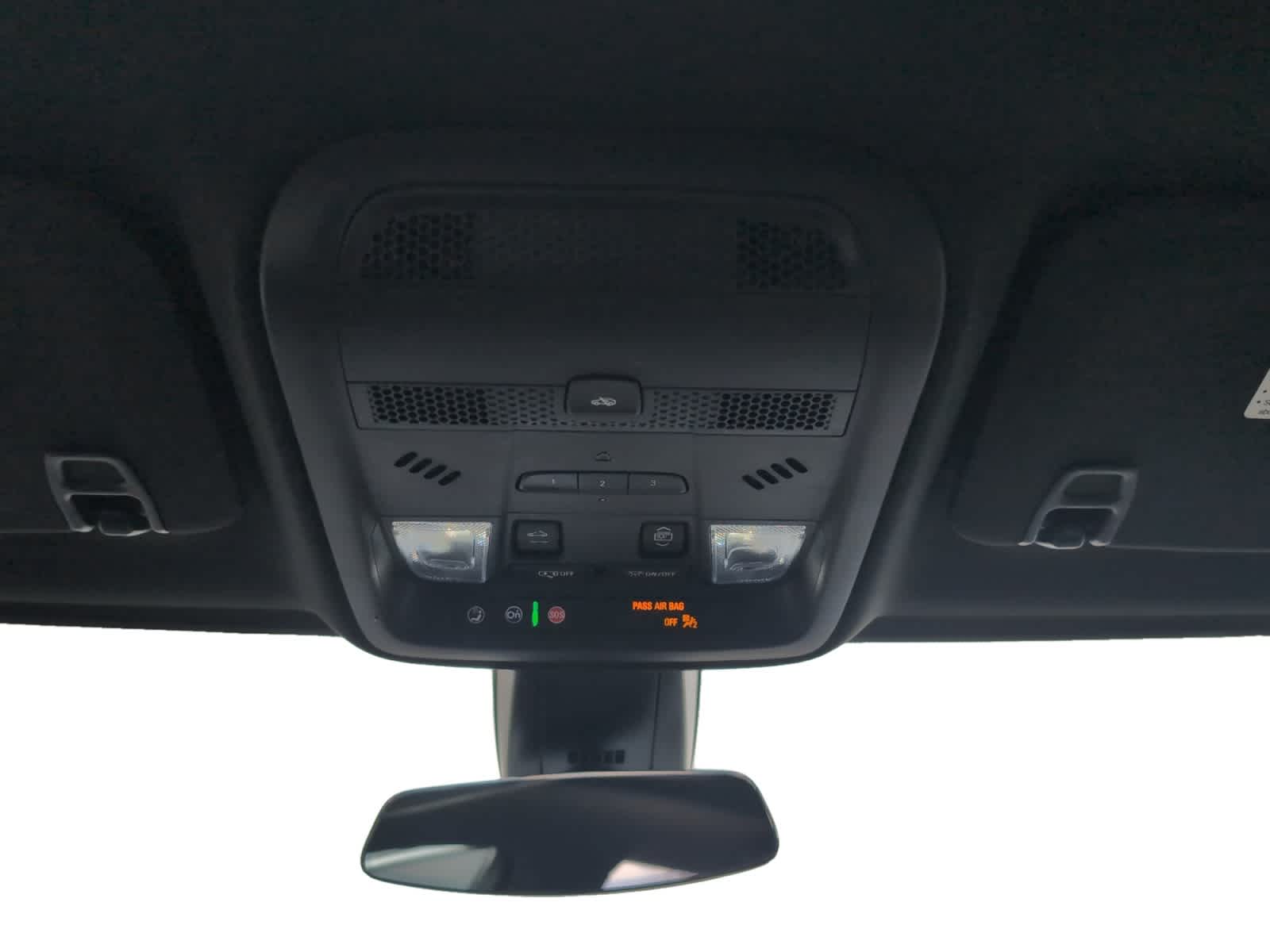 used 2022 Cadillac XT5 car, priced at $36,998