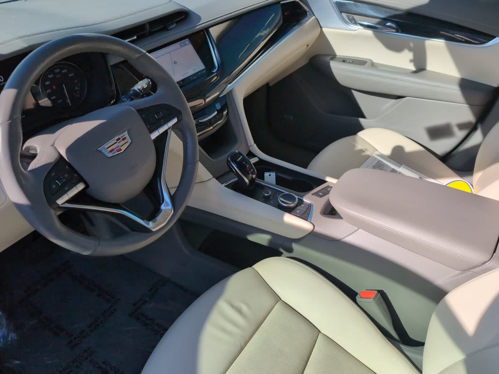 used 2022 Cadillac XT6 car, priced at $36,998