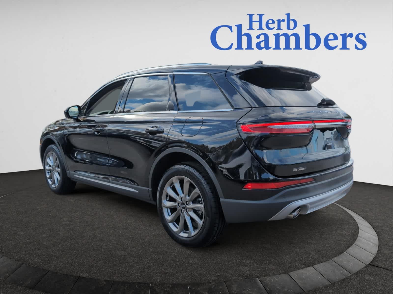 used 2022 Lincoln Corsair car, priced at $34,898