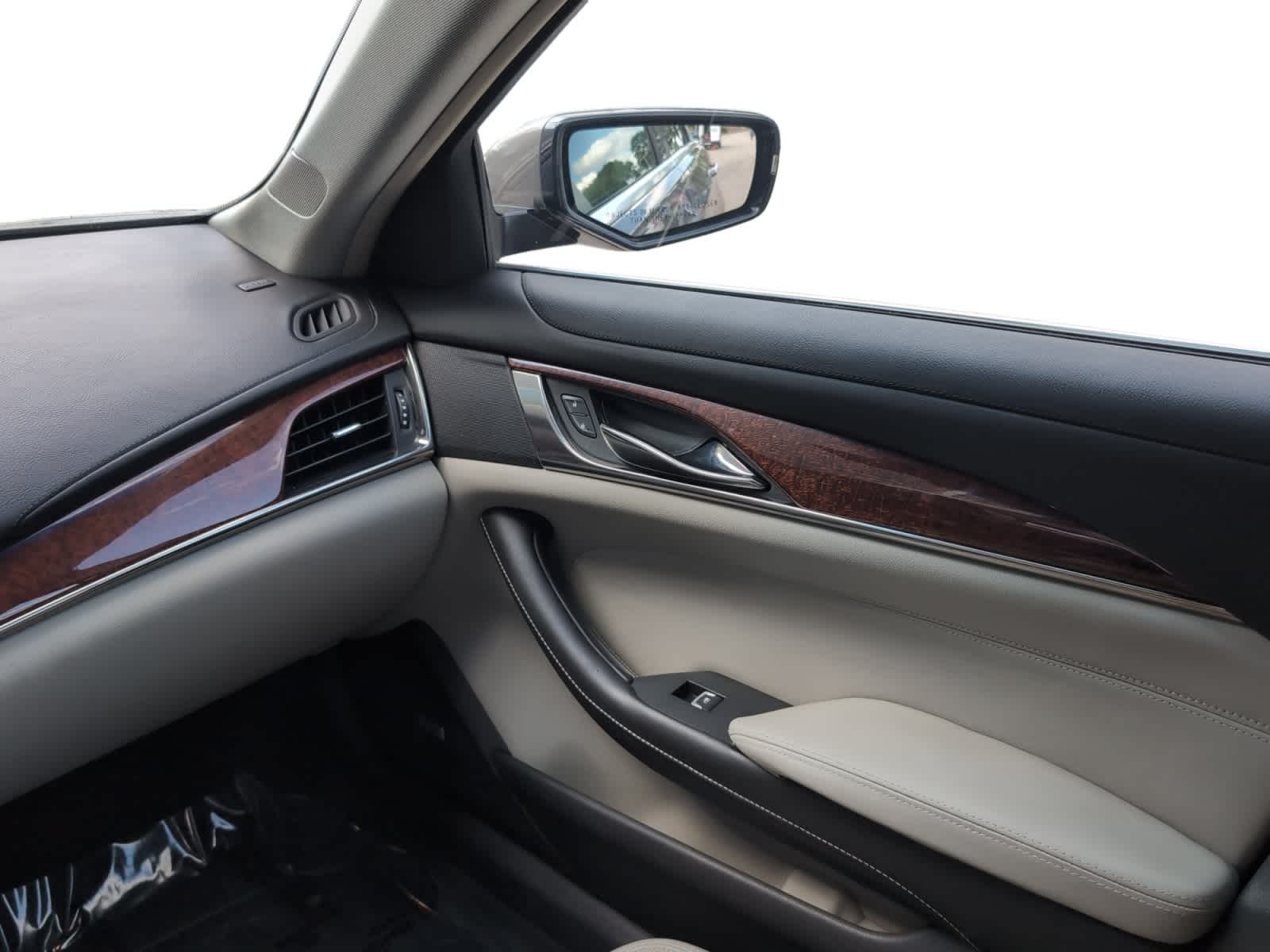 used 2014 Cadillac CTS car, priced at $10,998