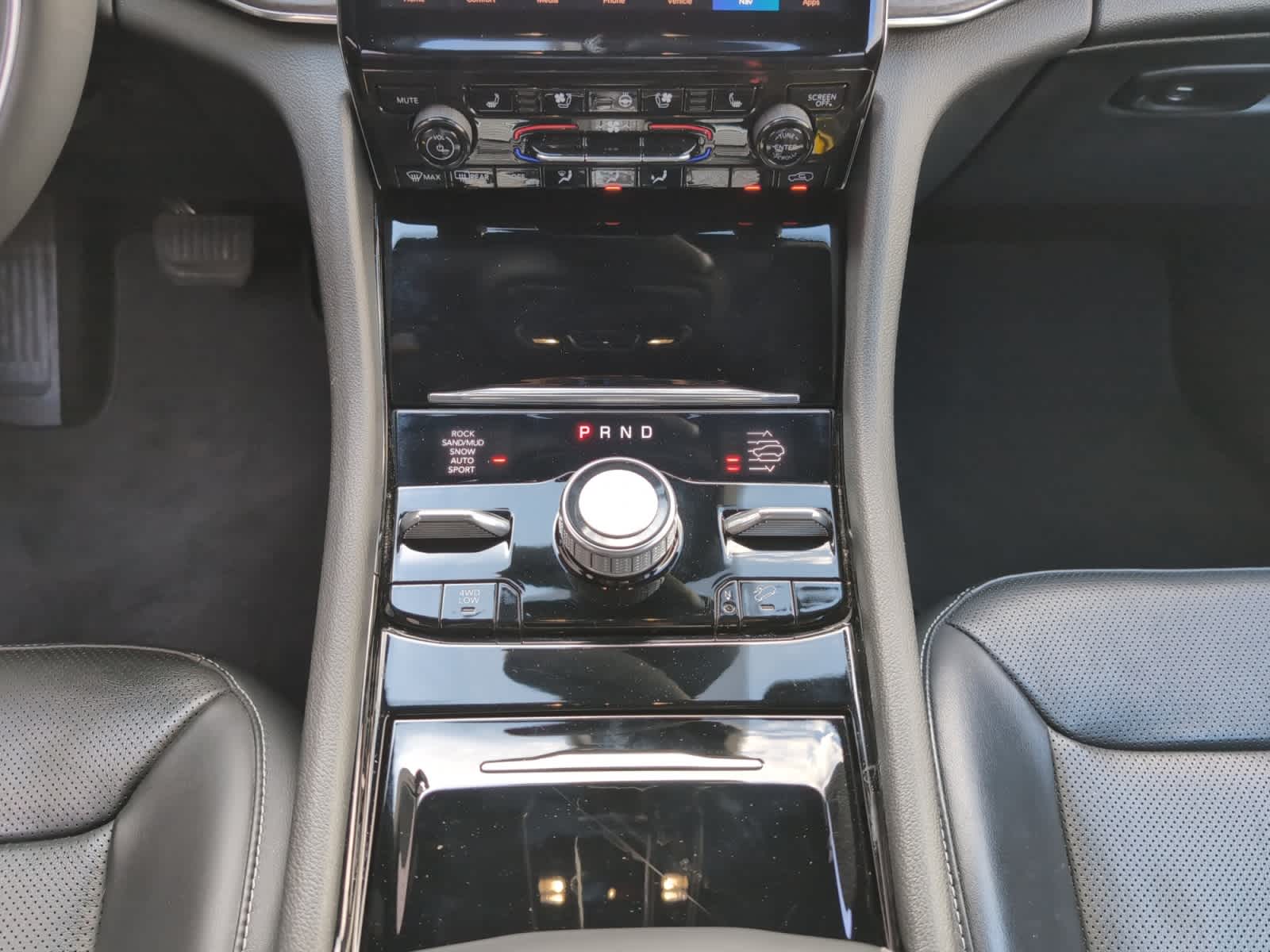 used 2023 Jeep Grand Cherokee car, priced at $42,998