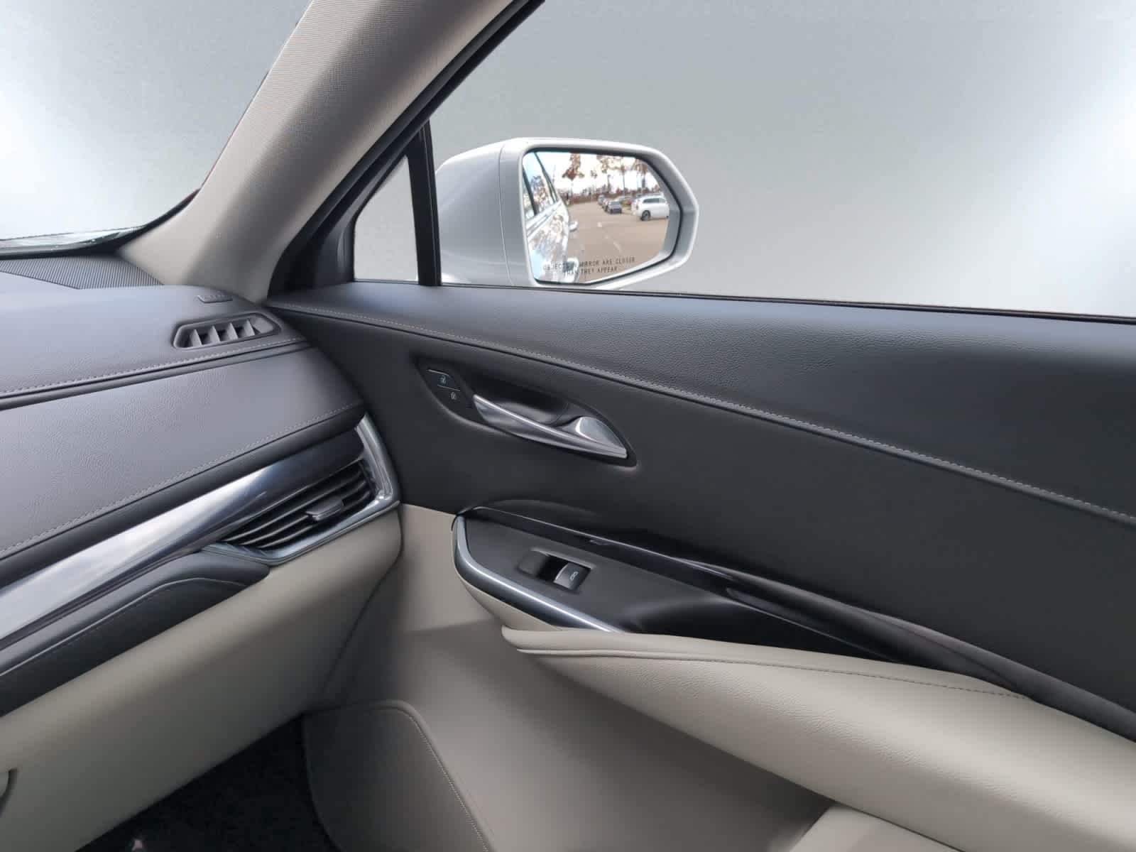 used 2020 Cadillac XT4 car, priced at $22,998