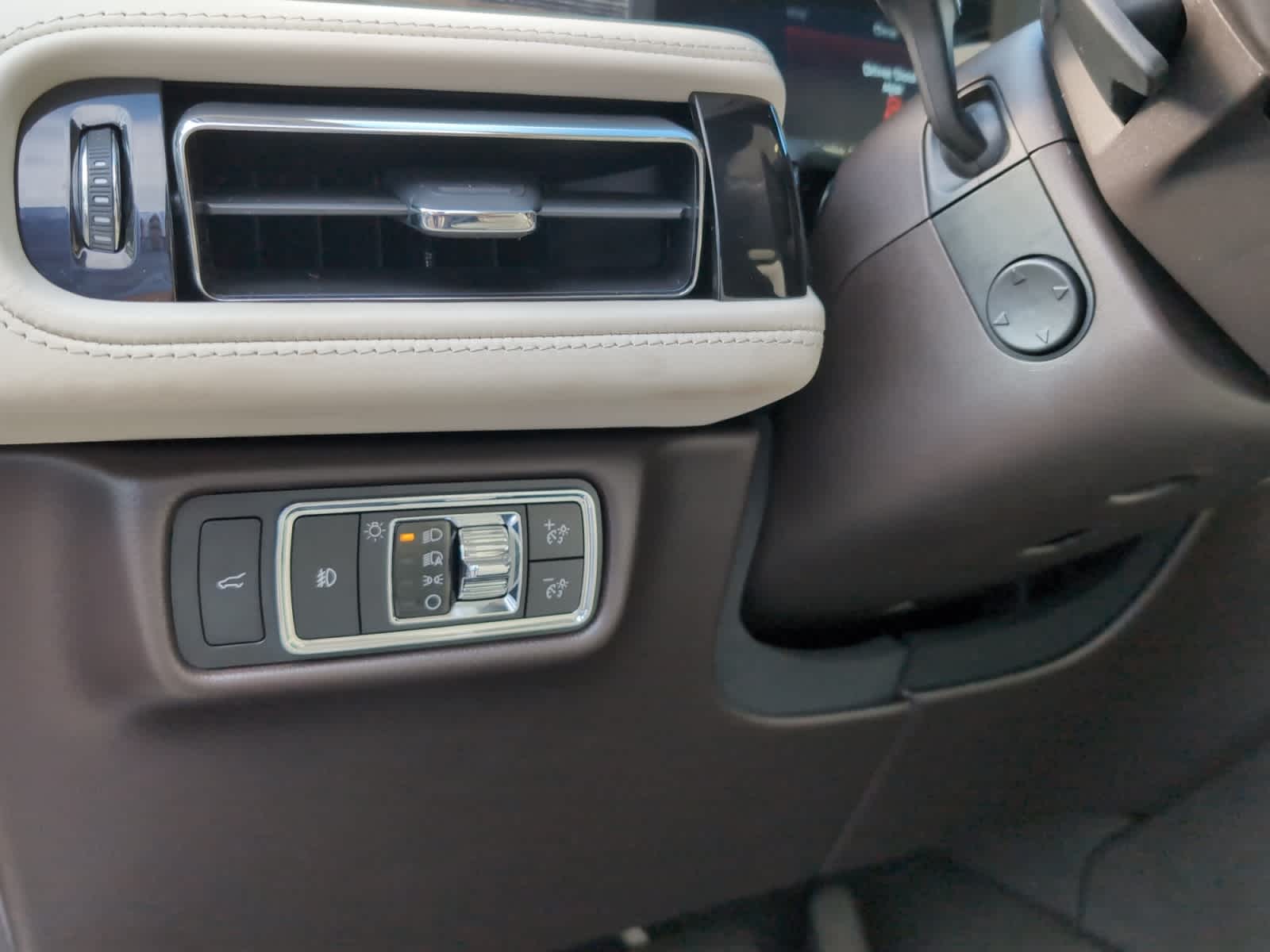 used 2020 Lincoln Aviator car, priced at $37,998