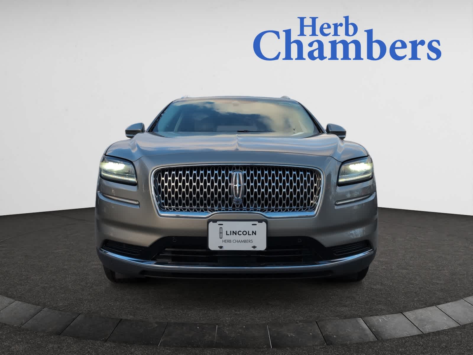 used 2023 Lincoln Nautilus car, priced at $33,998