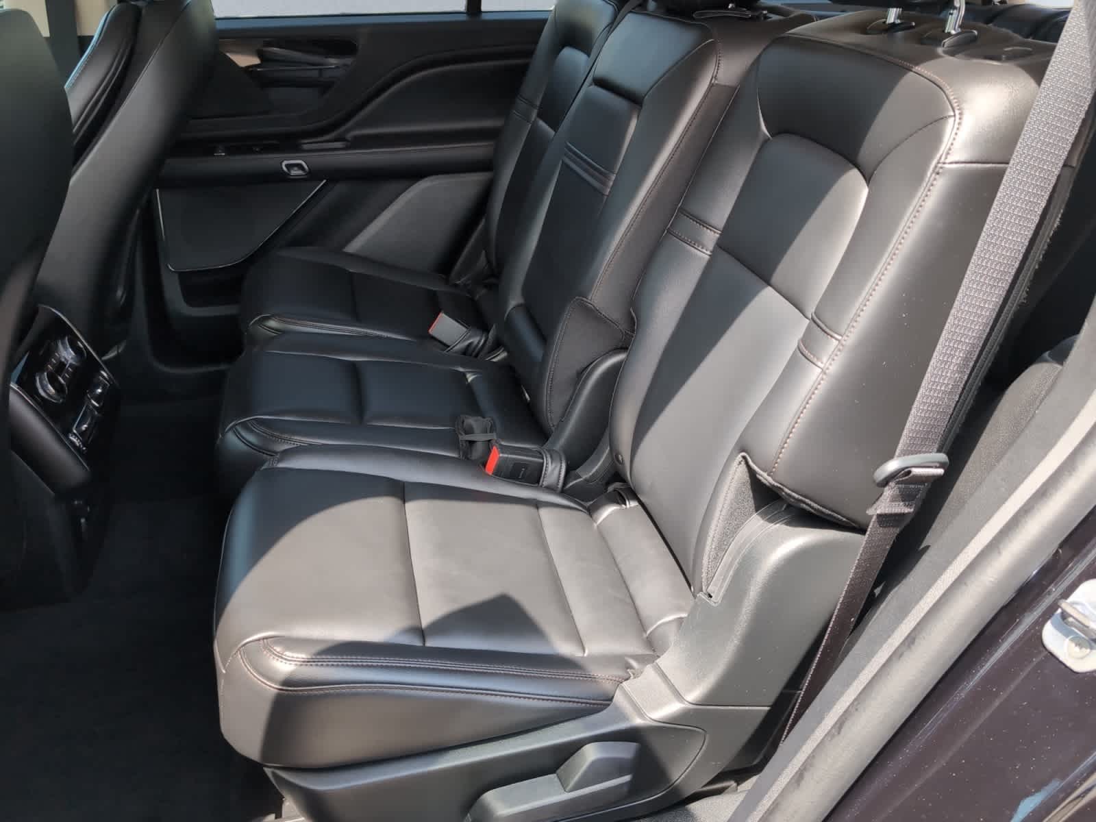 used 2023 Lincoln Aviator car, priced at $28,998