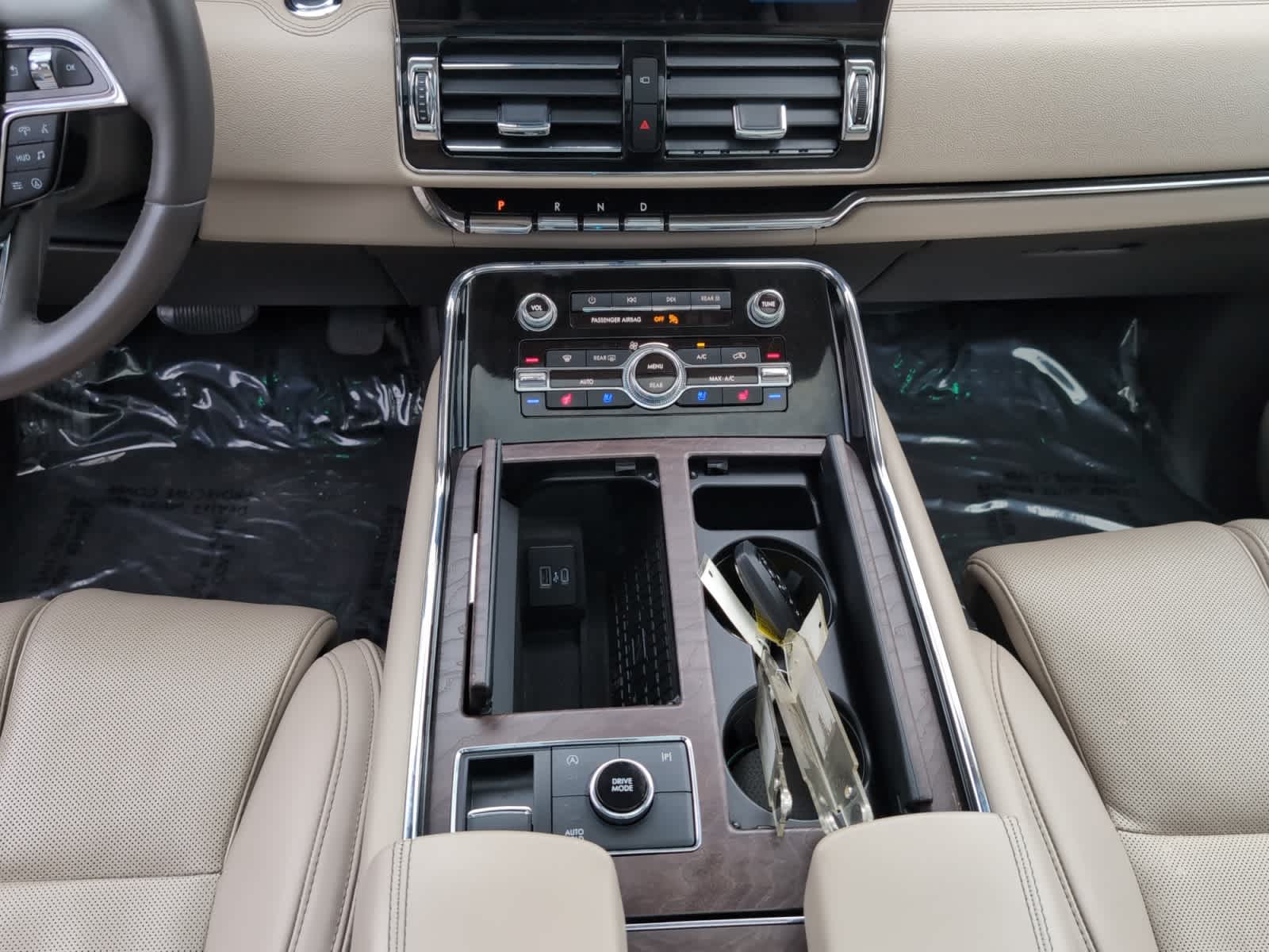 used 2023 Lincoln Navigator car, priced at $56,998
