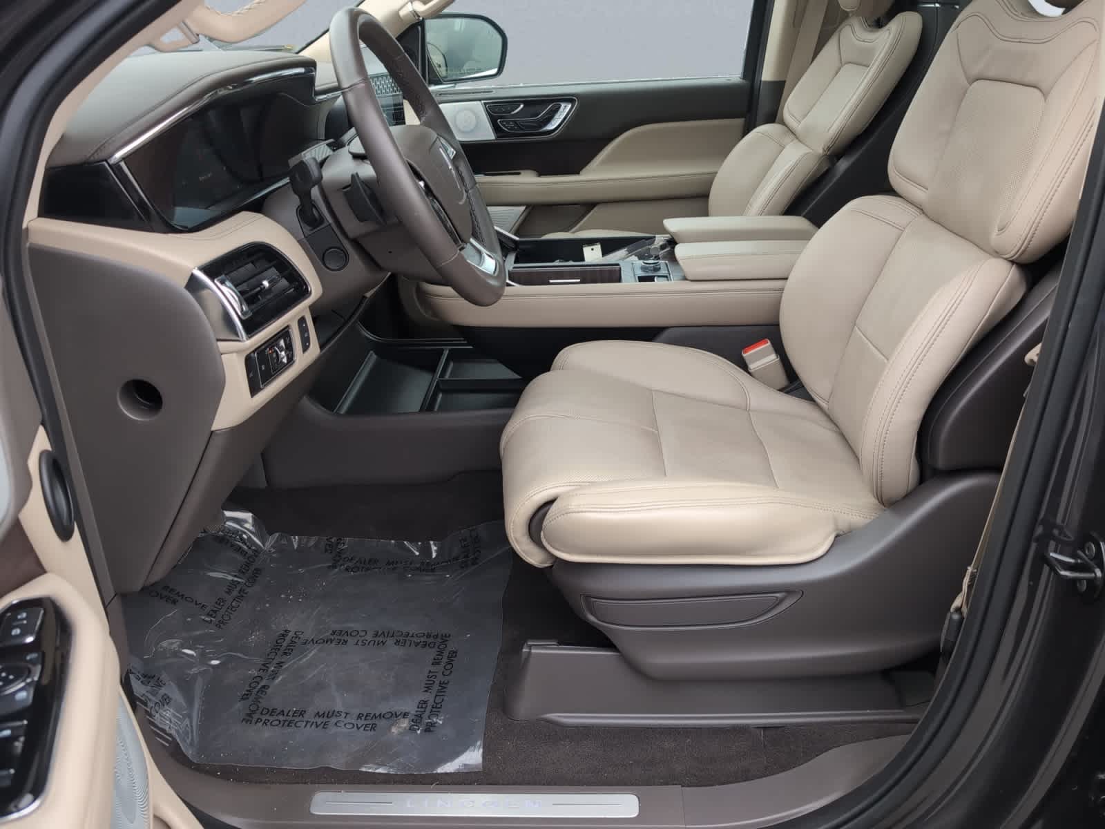used 2023 Lincoln Navigator car, priced at $56,998