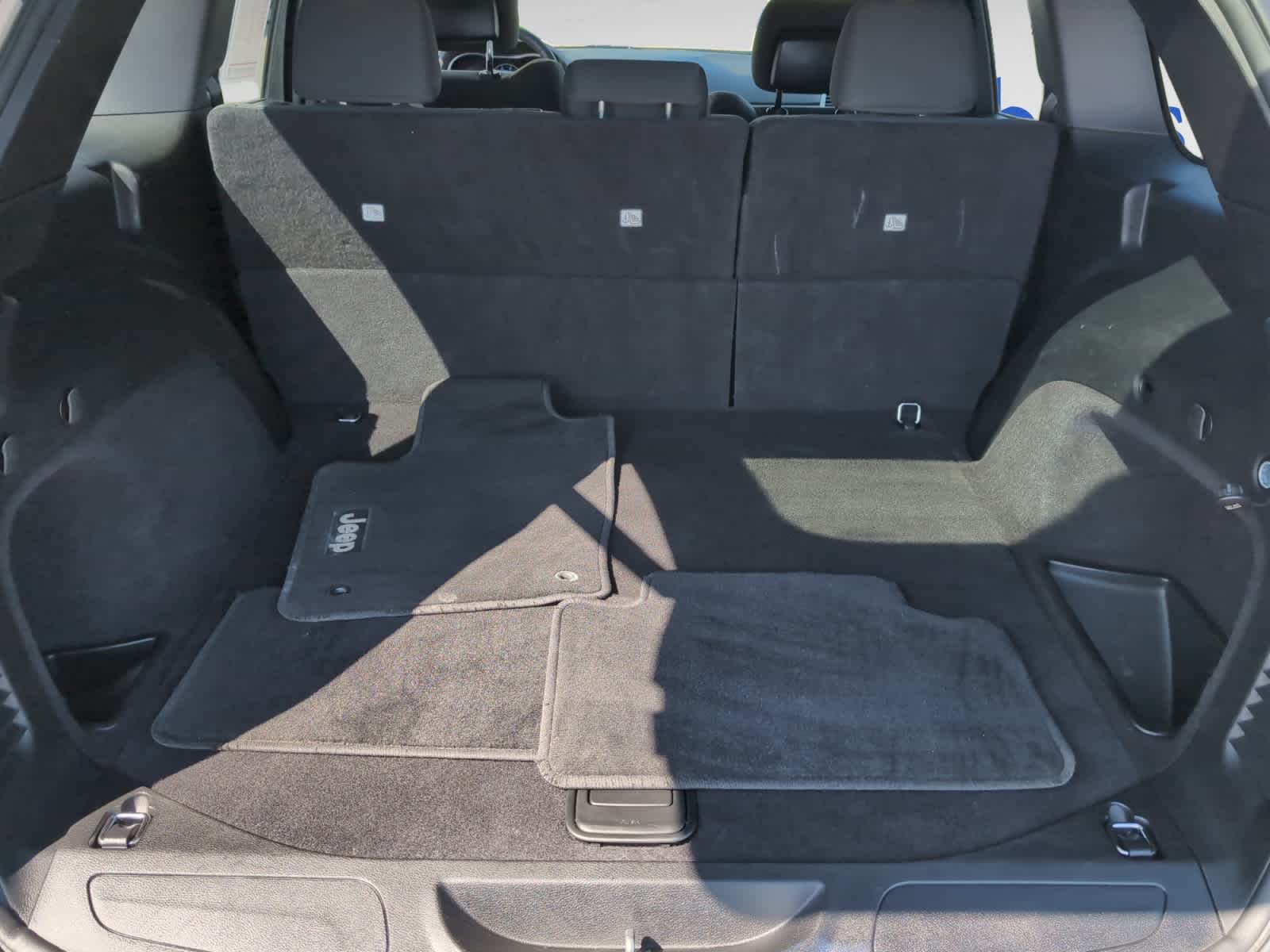 used 2014 Jeep Grand Cherokee car, priced at $8,898