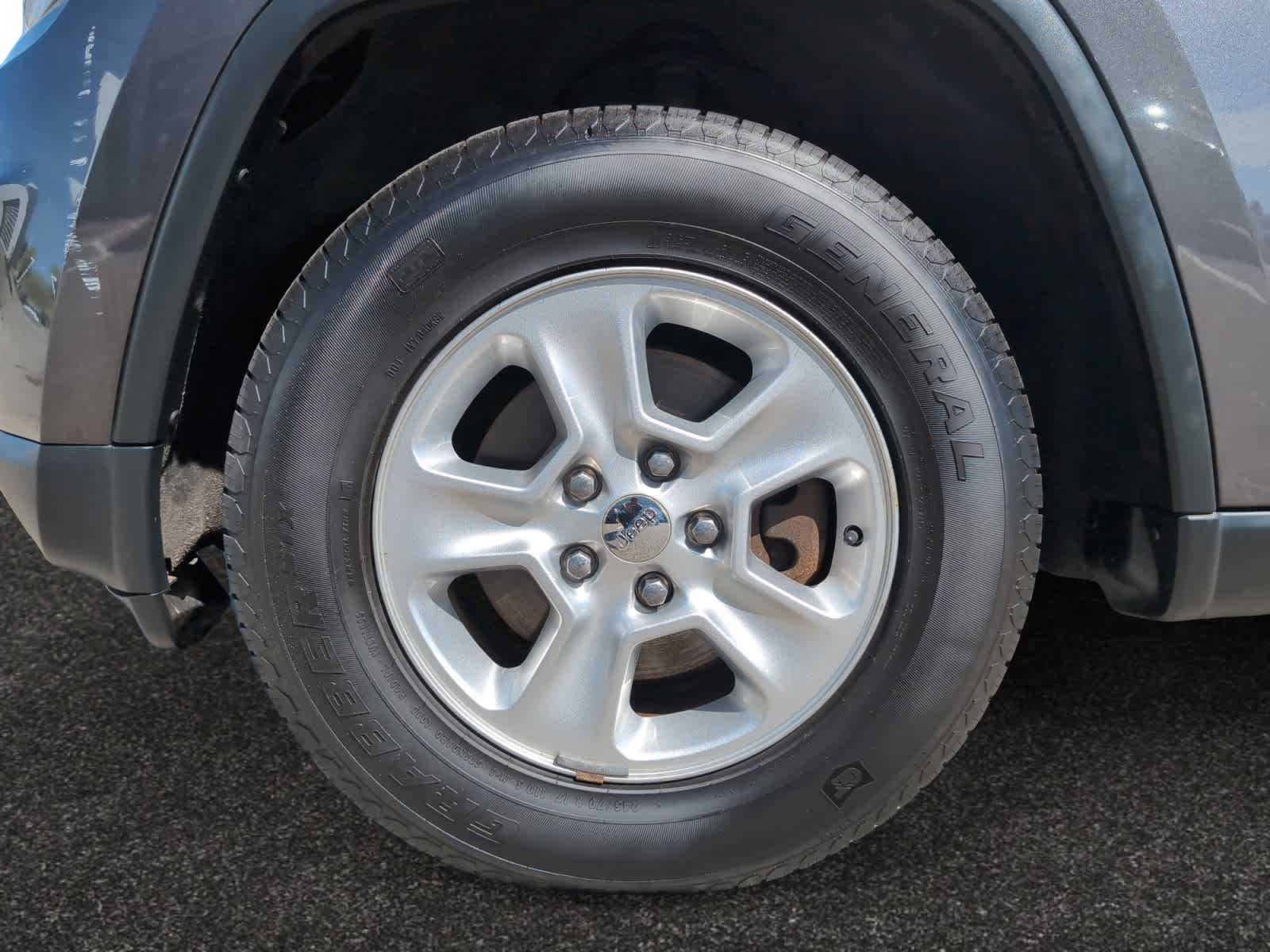used 2014 Jeep Grand Cherokee car, priced at $8,898