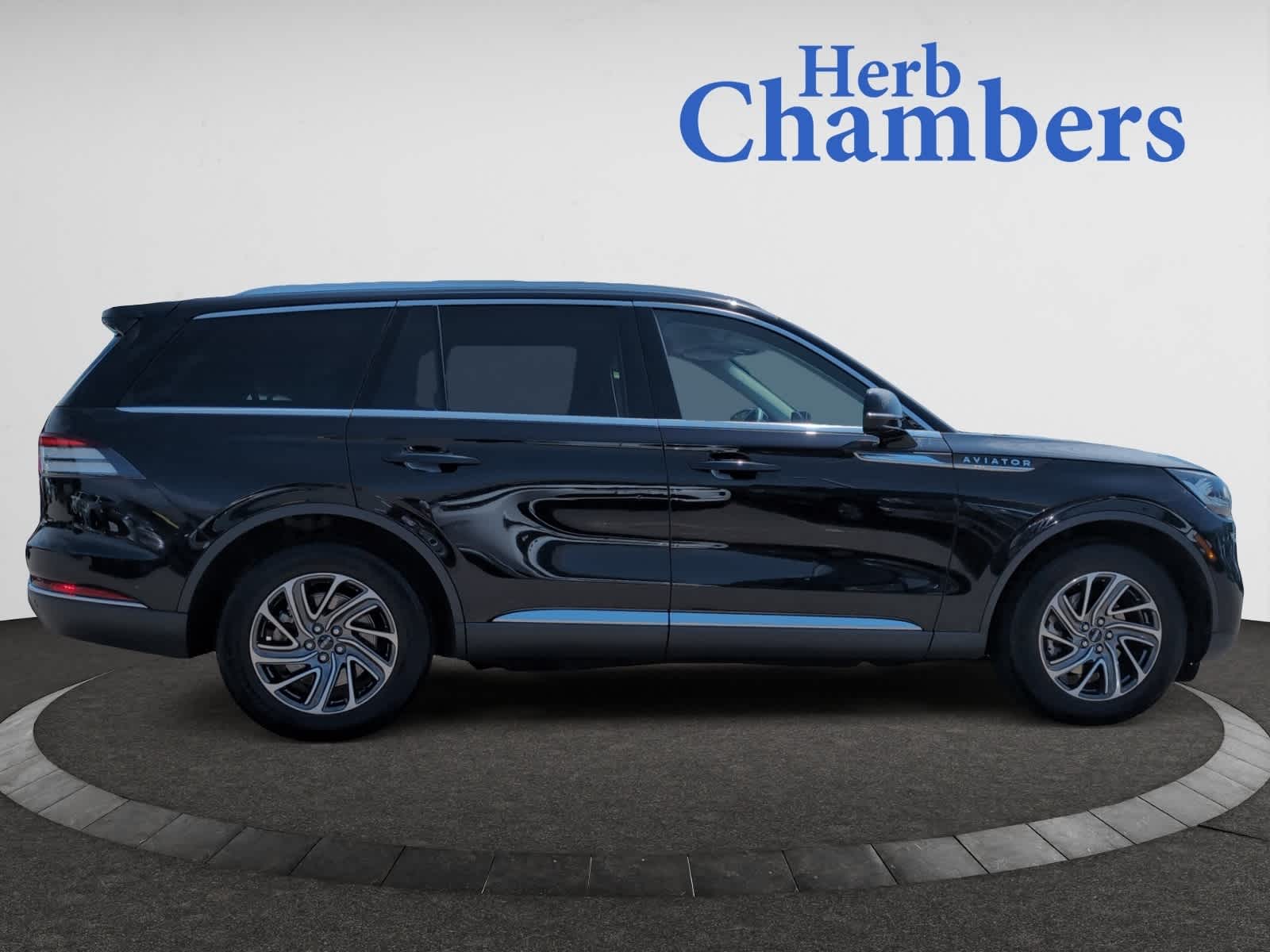 used 2023 Lincoln Aviator car, priced at $28,998