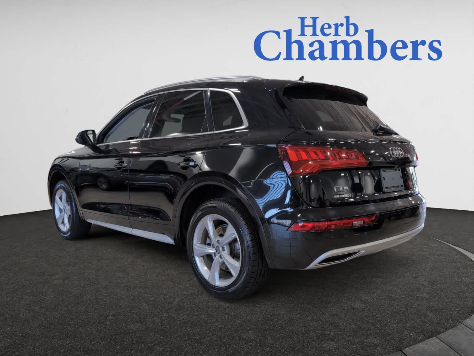 used 2018 Audi Q5 car, priced at $20,998