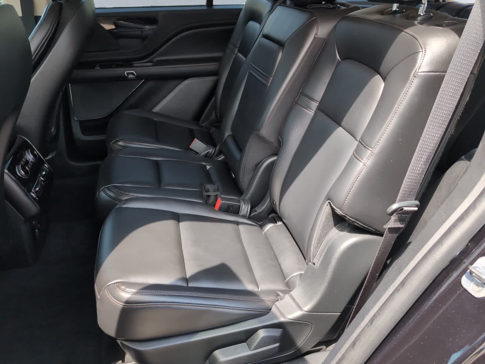 used 2023 Lincoln Aviator car, priced at $27,898