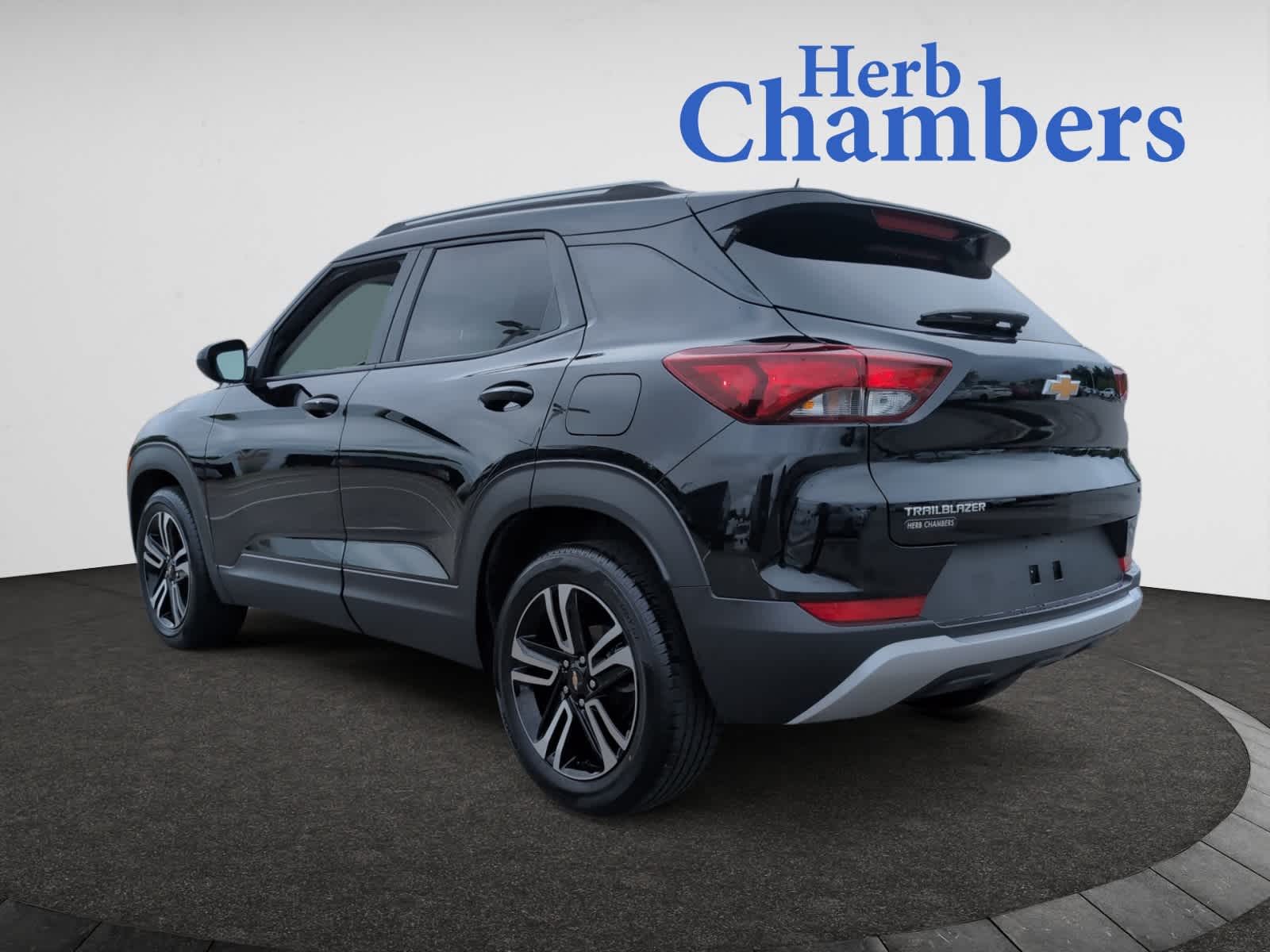 used 2023 Chevrolet TrailBlazer car, priced at $21,898