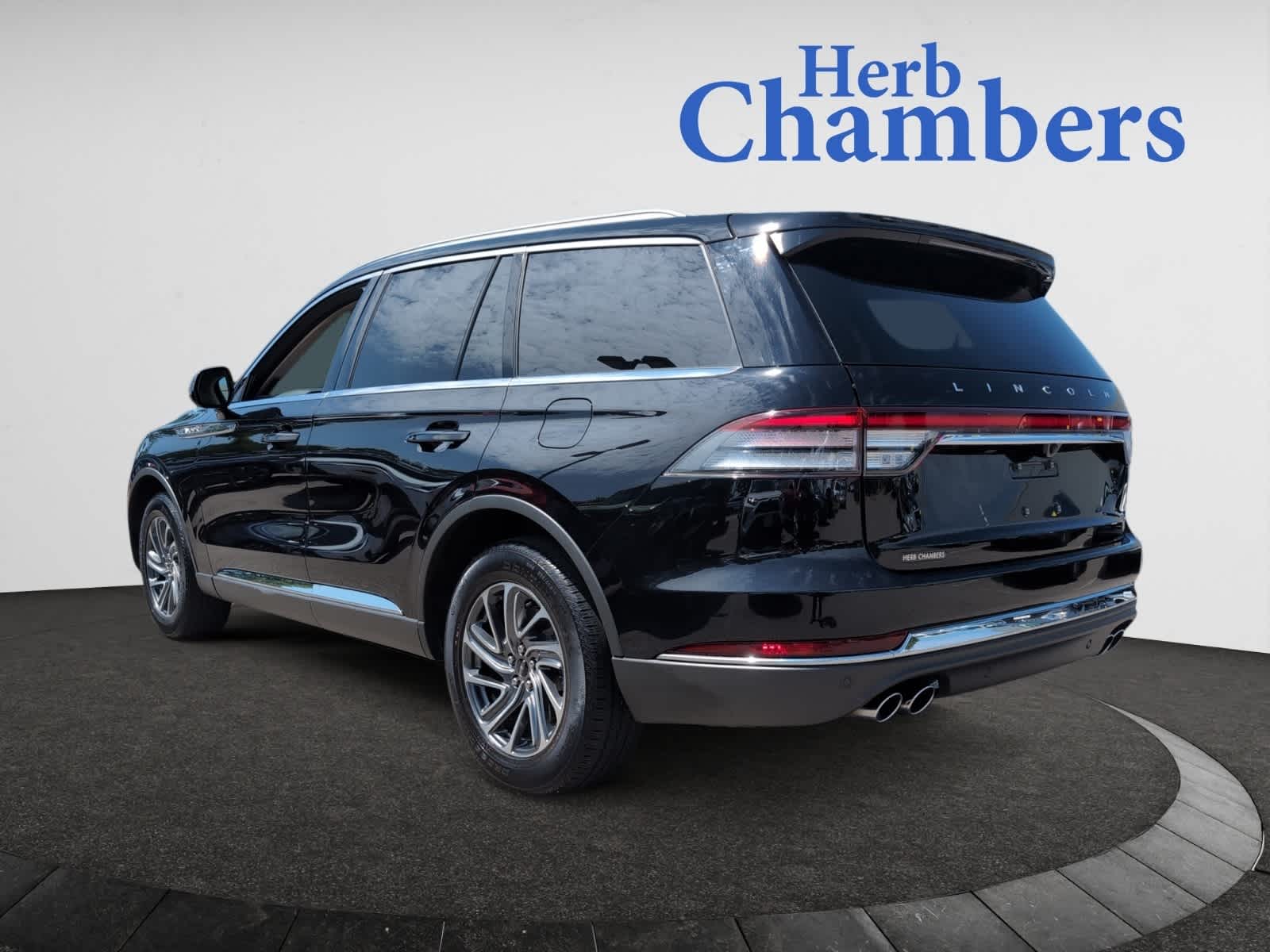 used 2023 Lincoln Aviator car, priced at $28,998