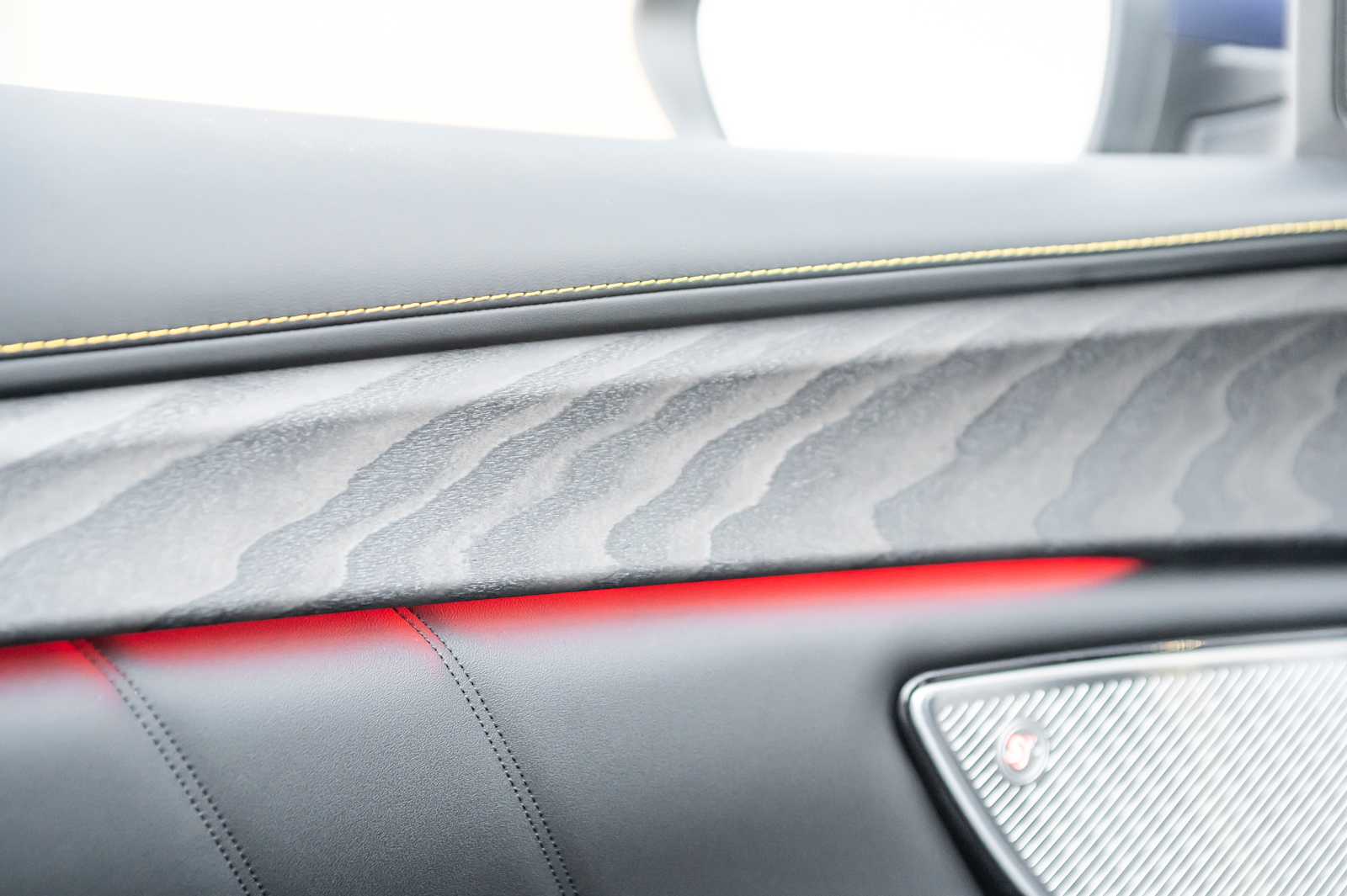 new 2025 Maserati Grecale car, priced at $93,965