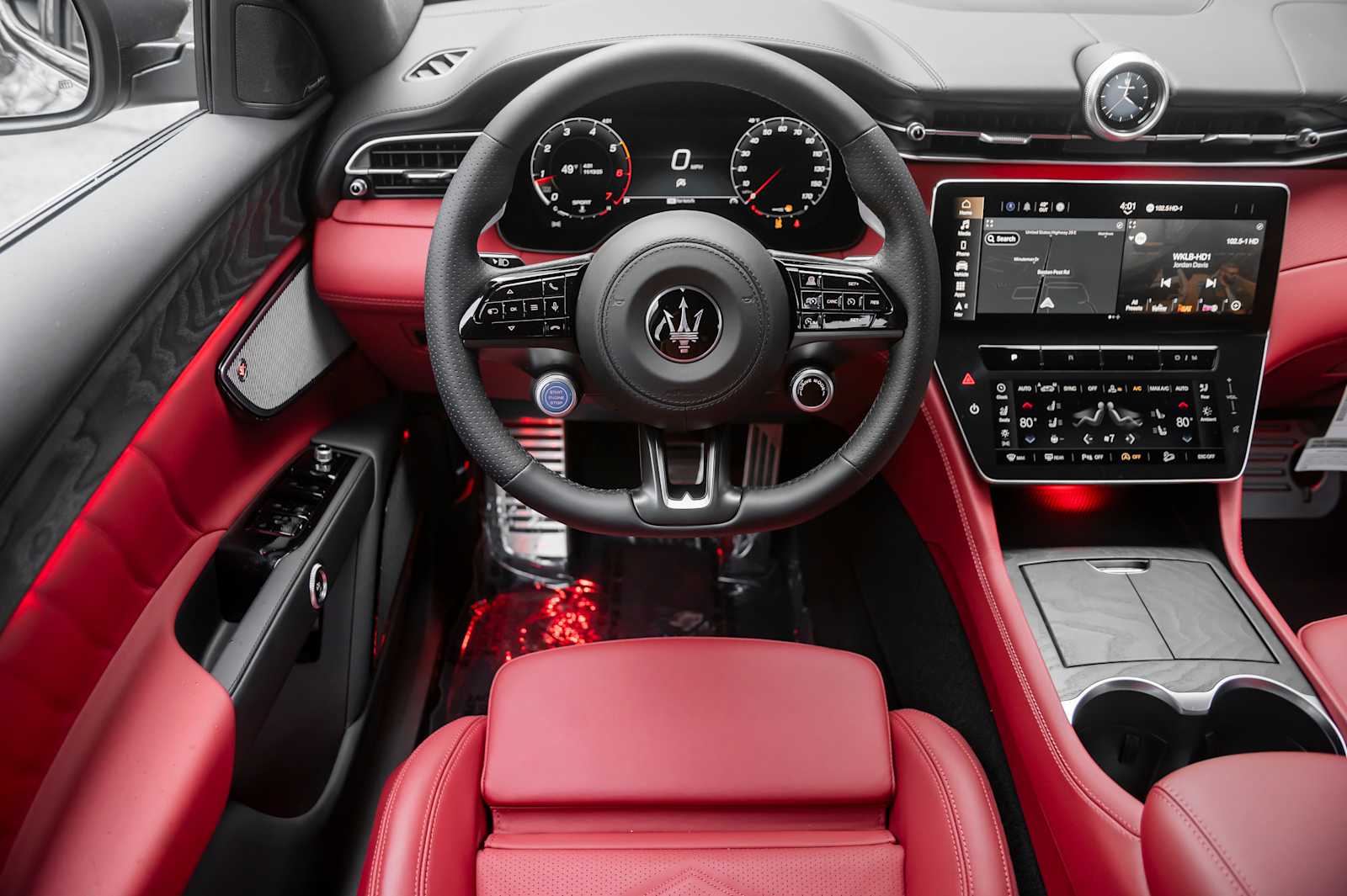 new 2025 Maserati Grecale car, priced at $96,505