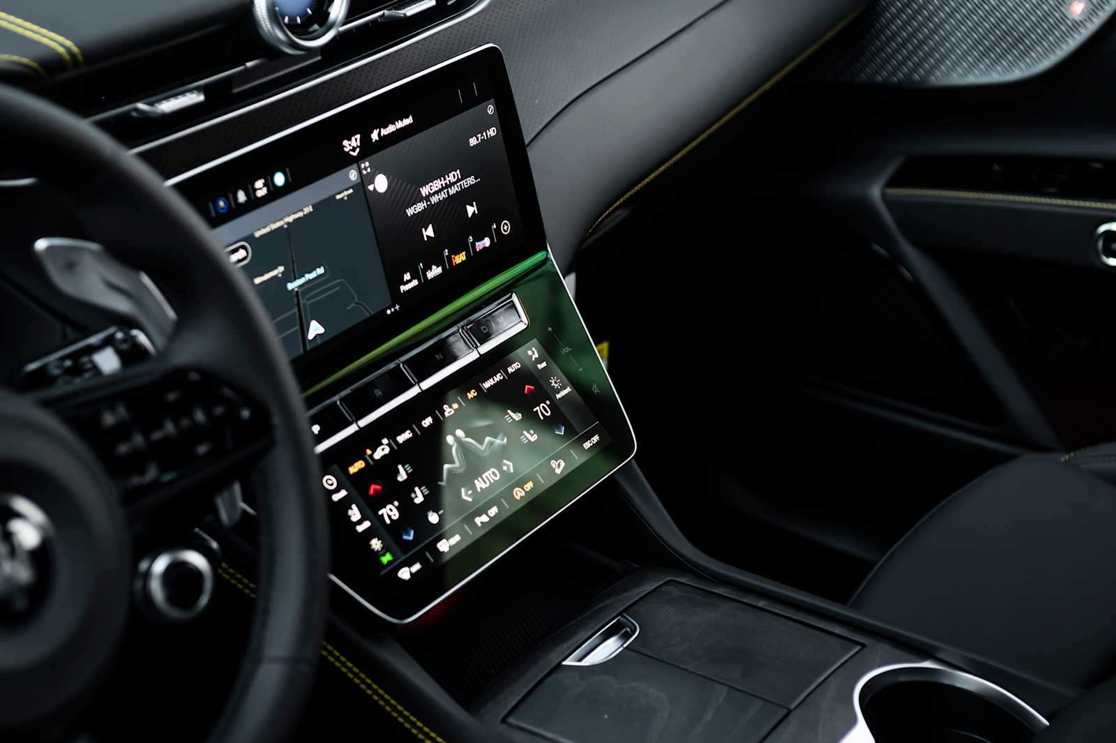 new 2025 Maserati Grecale car, priced at $93,965