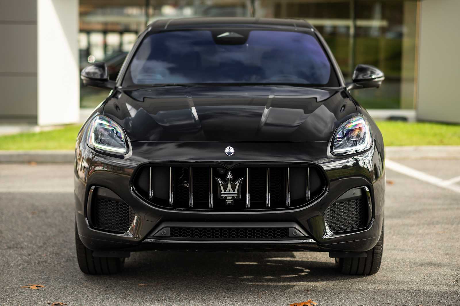 new 2025 Maserati Grecale car, priced at $94,575