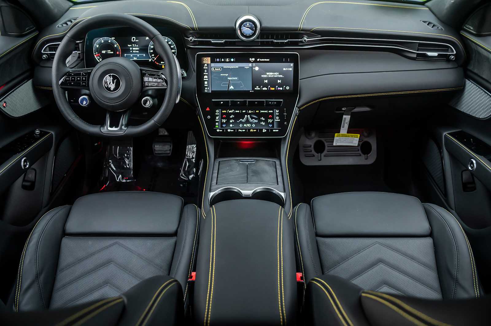 new 2025 Maserati Grecale car, priced at $93,965