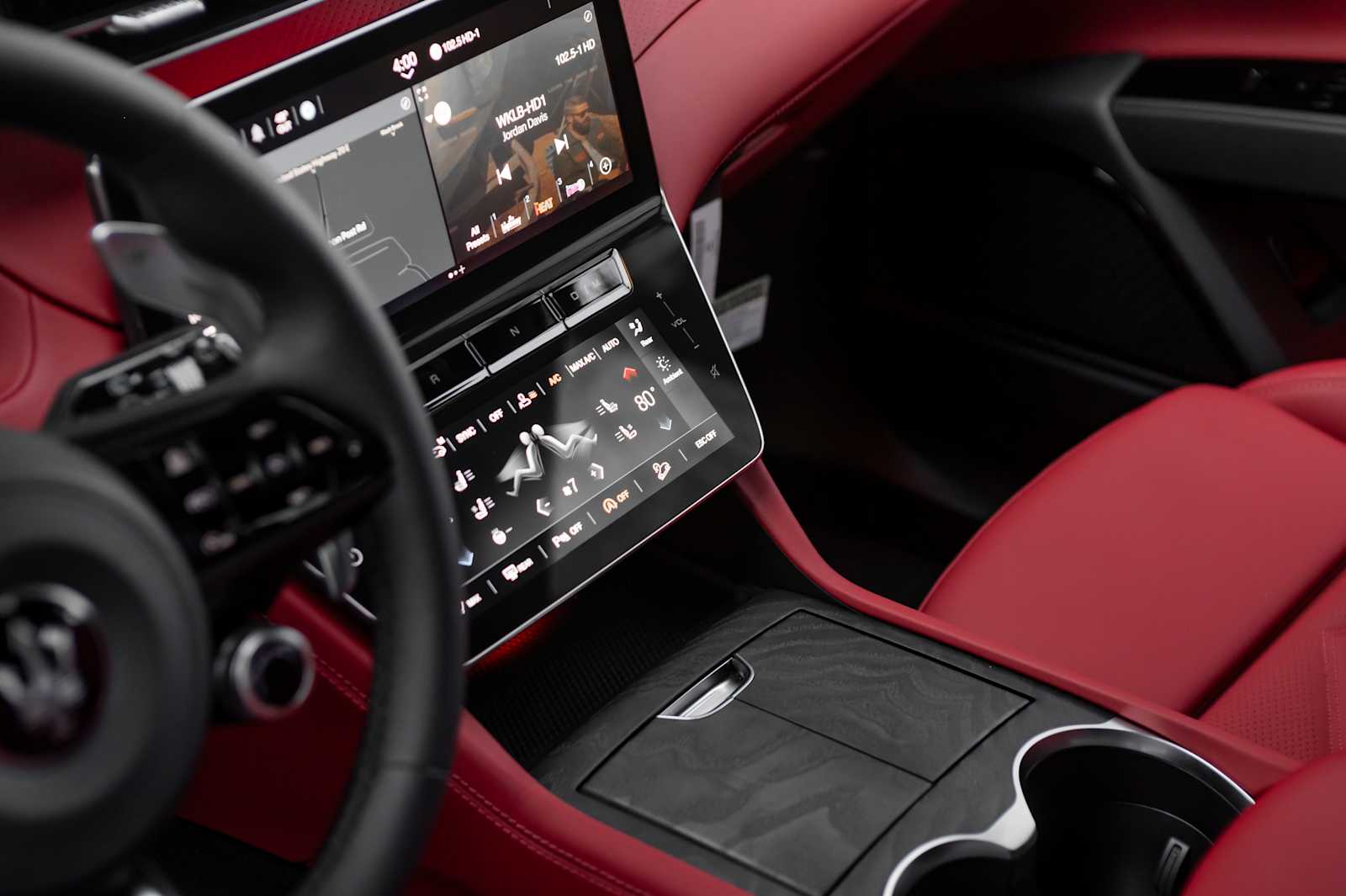 new 2025 Maserati Grecale car, priced at $96,505