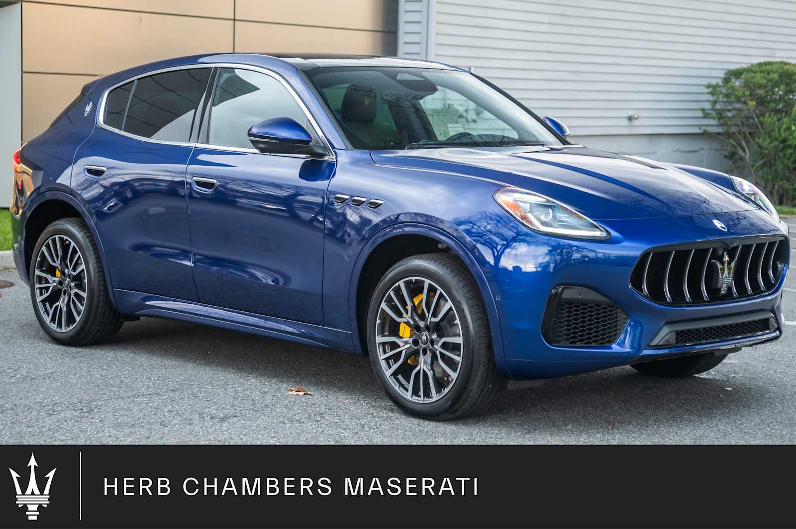 new 2025 Maserati Grecale car, priced at $93,965