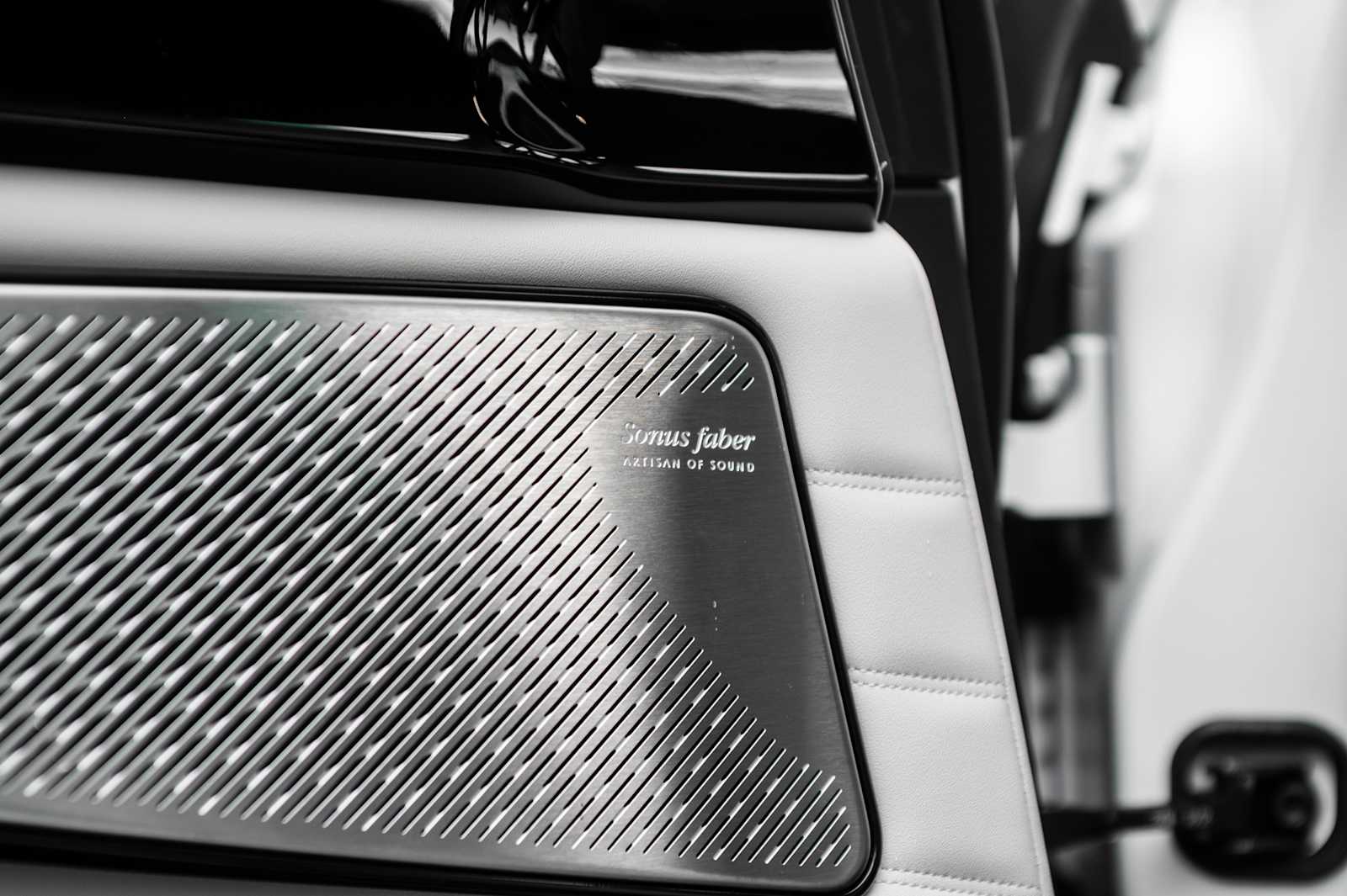 new 2025 Maserati Grecale car, priced at $96,385