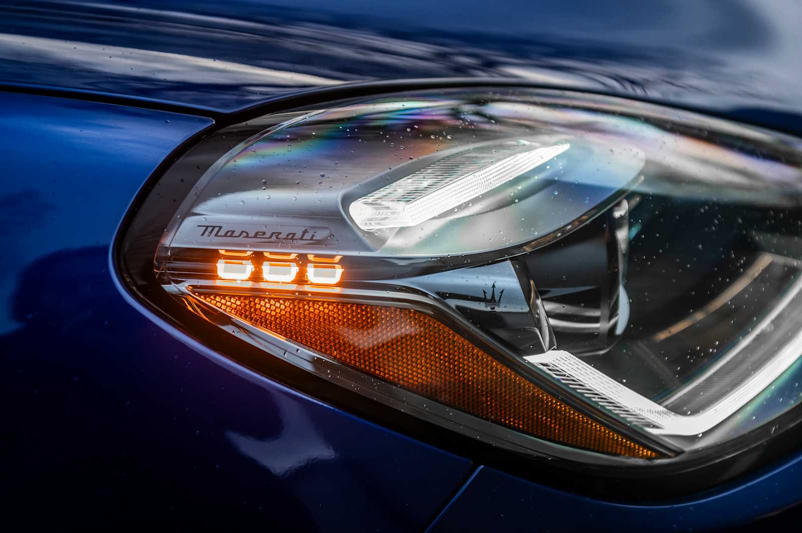 new 2025 Maserati Grecale car, priced at $93,965