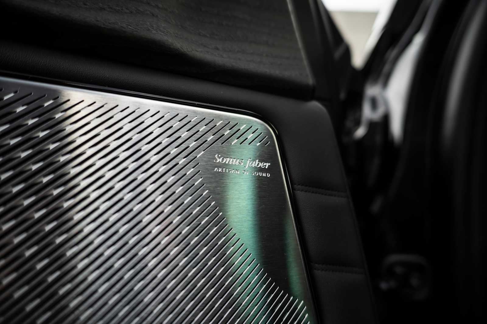 new 2025 Maserati Grecale car, priced at $94,575