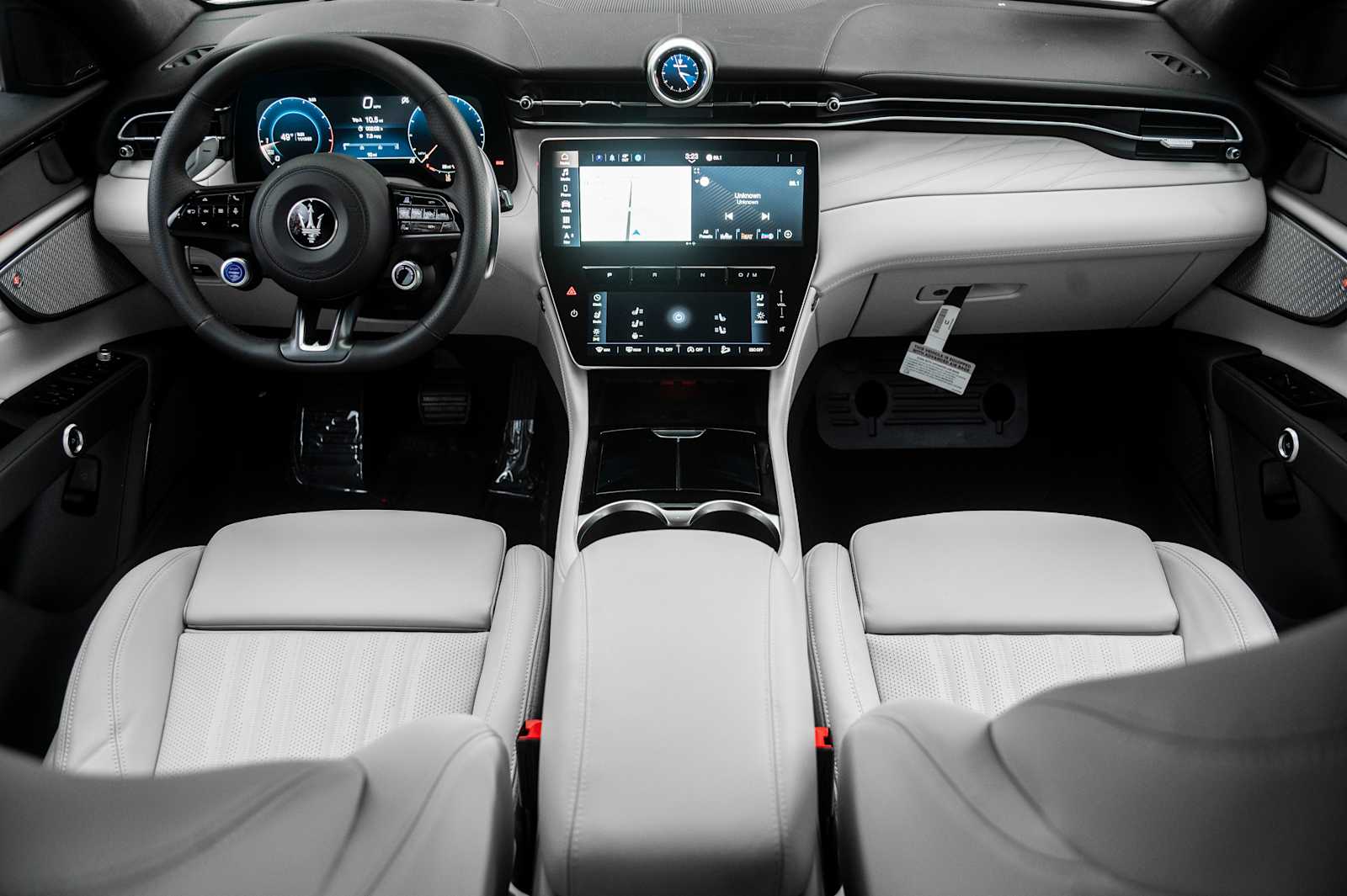 new 2025 Maserati Grecale car, priced at $96,385