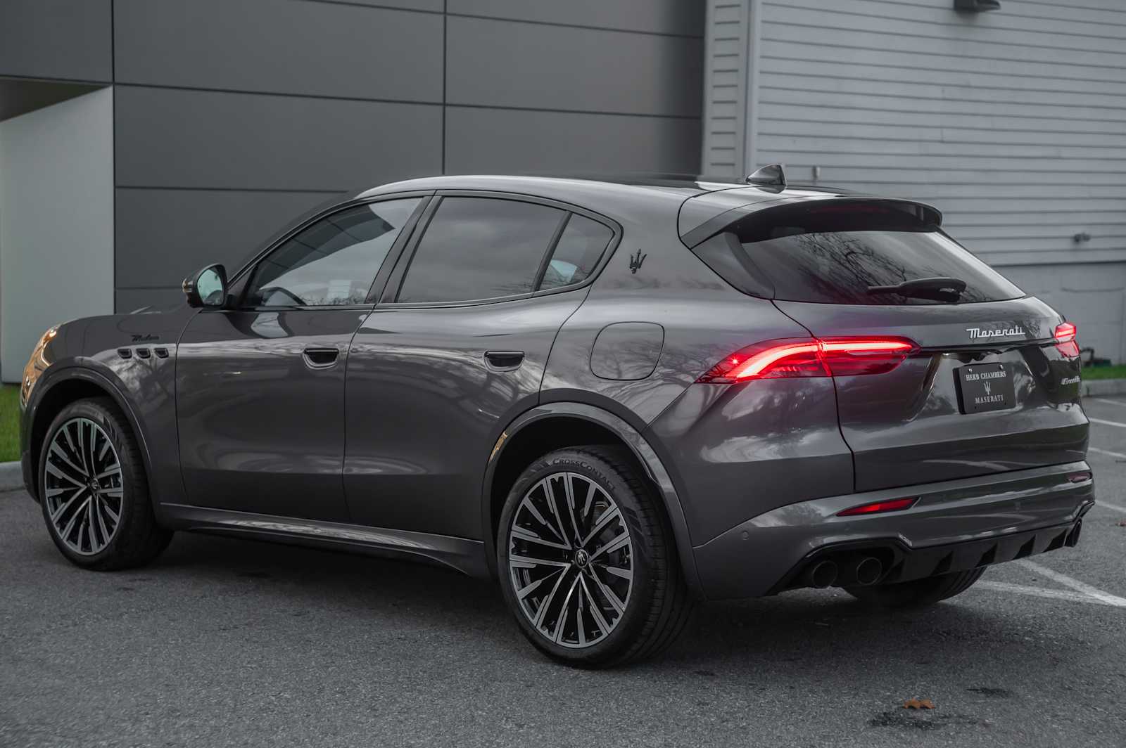 new 2025 Maserati Grecale car, priced at $96,505