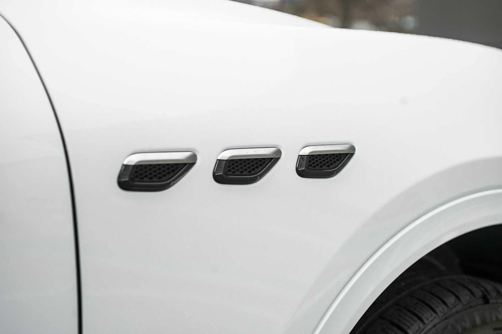 new 2025 Maserati Grecale car, priced at $96,385