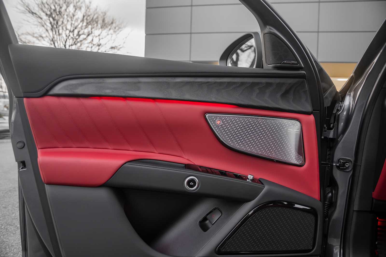 new 2025 Maserati Grecale car, priced at $96,505