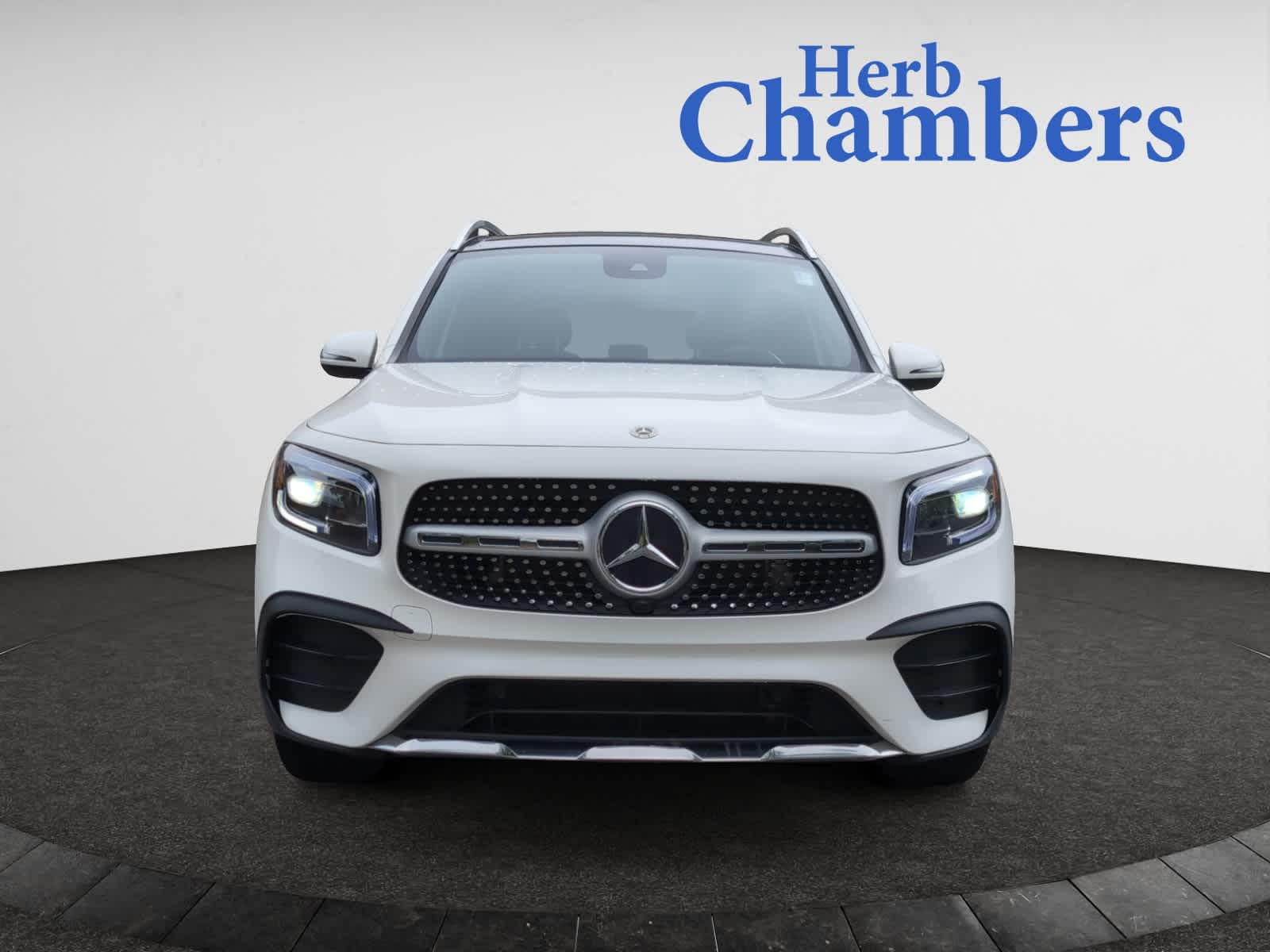 used 2022 Mercedes-Benz GLB 250 car, priced at $27,397
