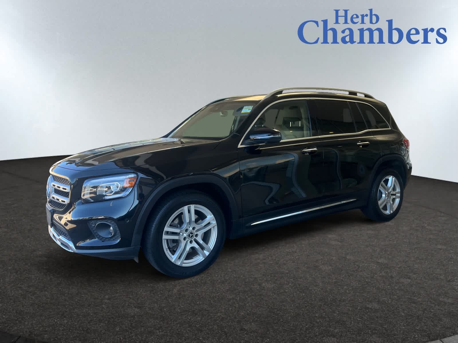 used 2022 Mercedes-Benz GLB 250 car, priced at $34,497