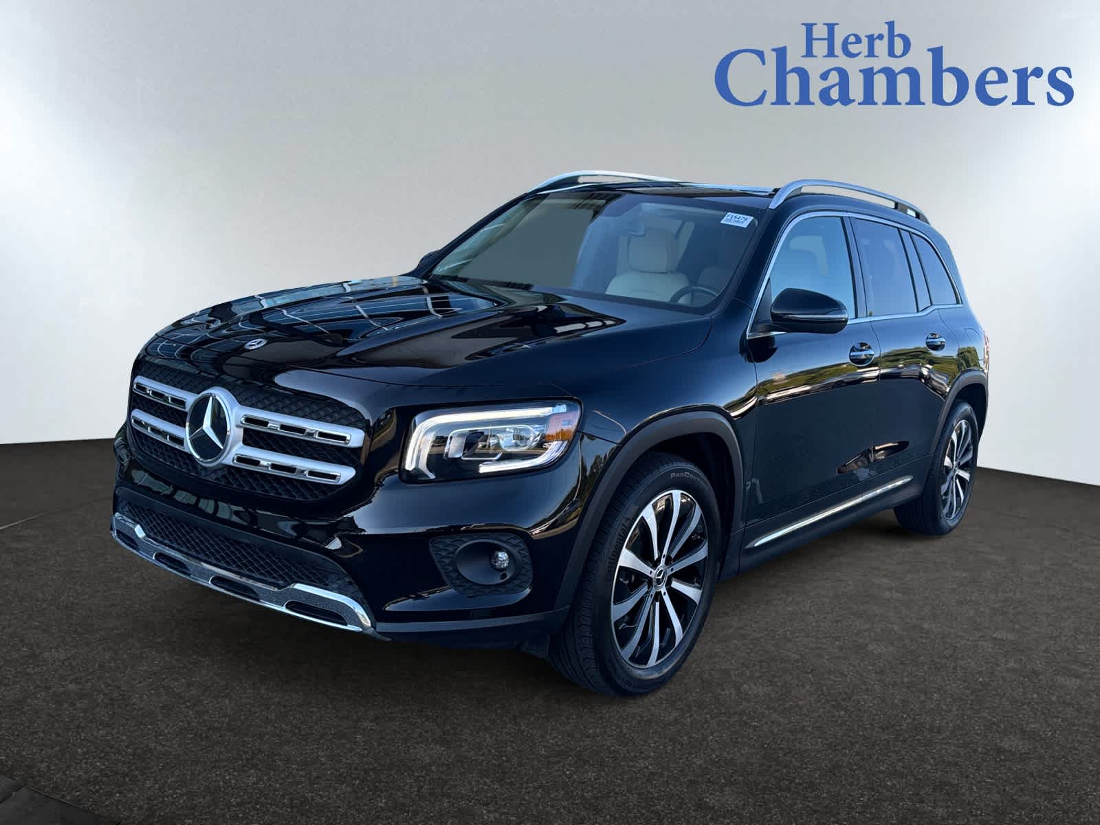 used 2022 Mercedes-Benz GLB 250 car, priced at $32,698