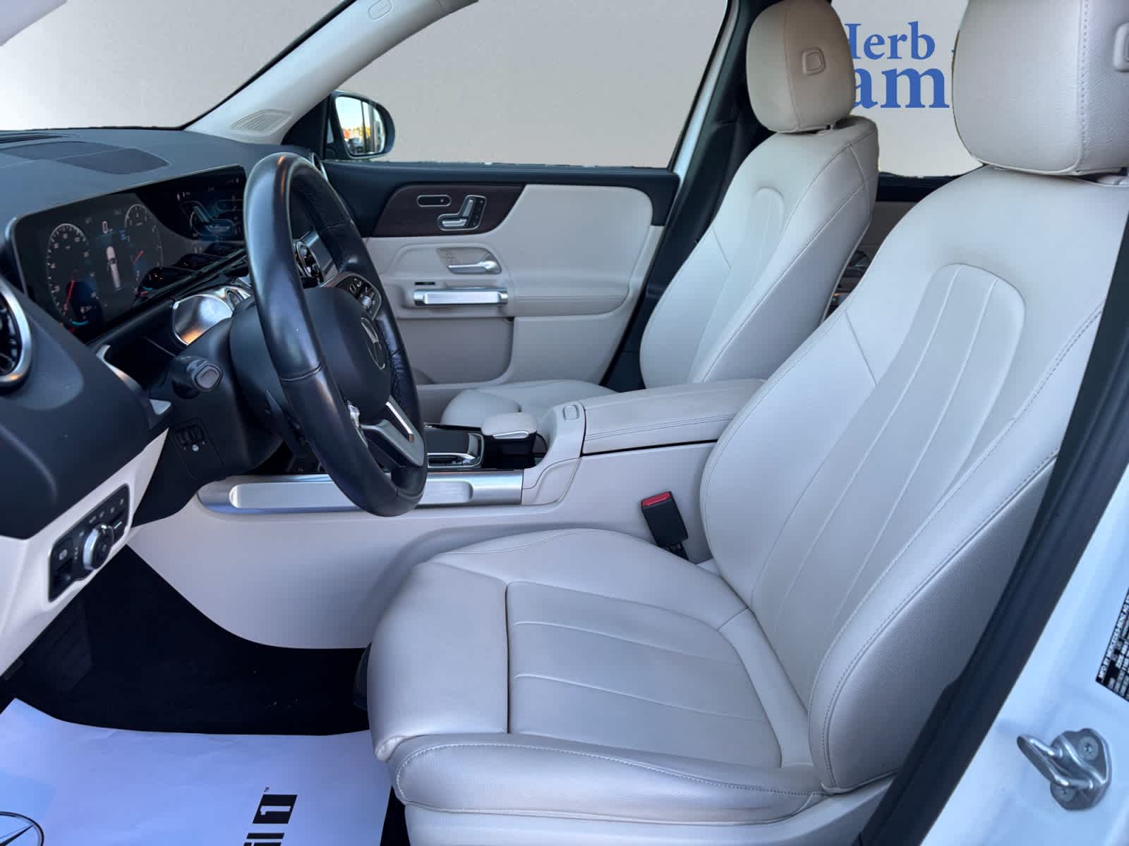 used 2020 Mercedes-Benz GLB 250 car, priced at $24,497