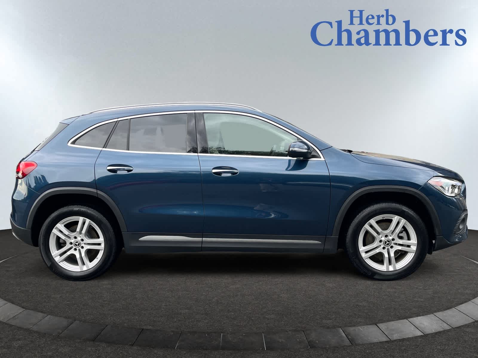 used 2021 Mercedes-Benz GLA 250 car, priced at $23,498