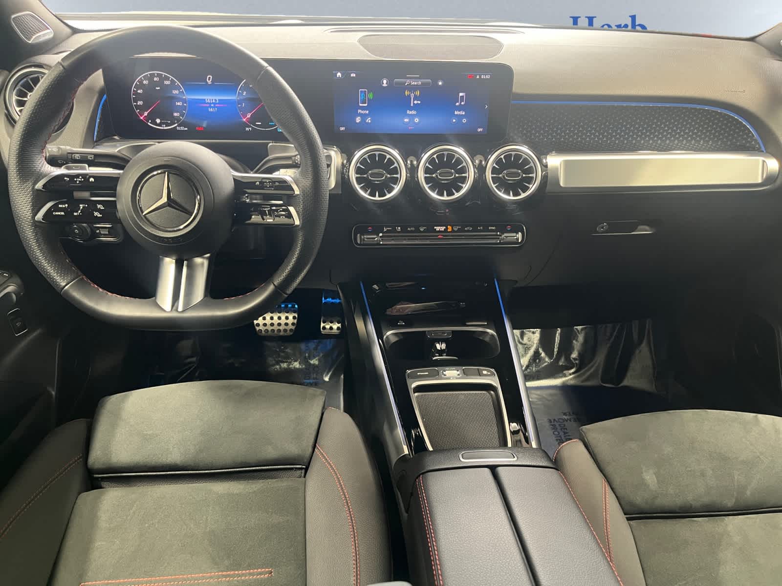 used 2025 Mercedes-Benz GLB 250 car, priced at $45,497