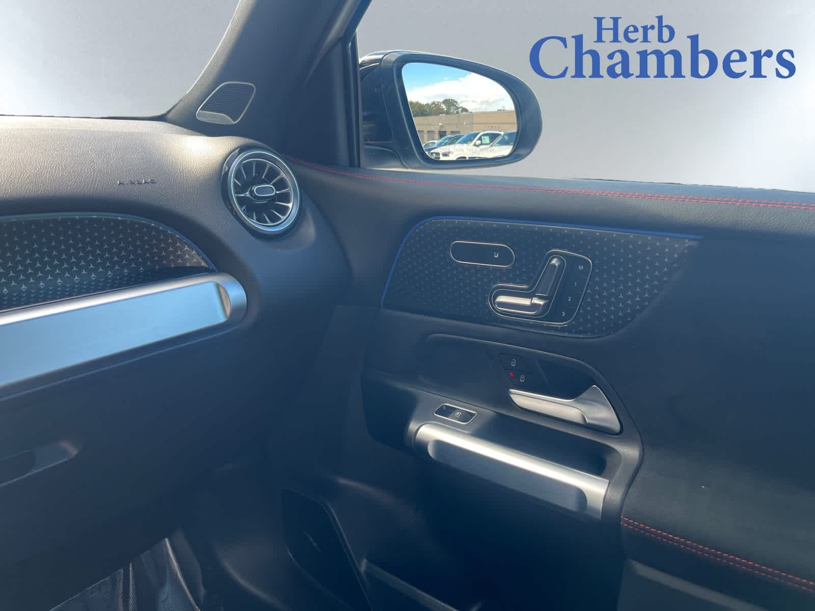 used 2025 Mercedes-Benz GLB 250 car, priced at $45,497