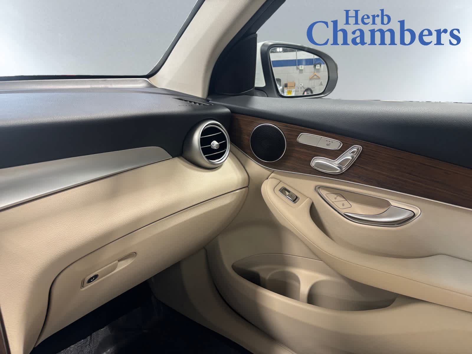 used 2022 Mercedes-Benz GLC 300 car, priced at $32,998