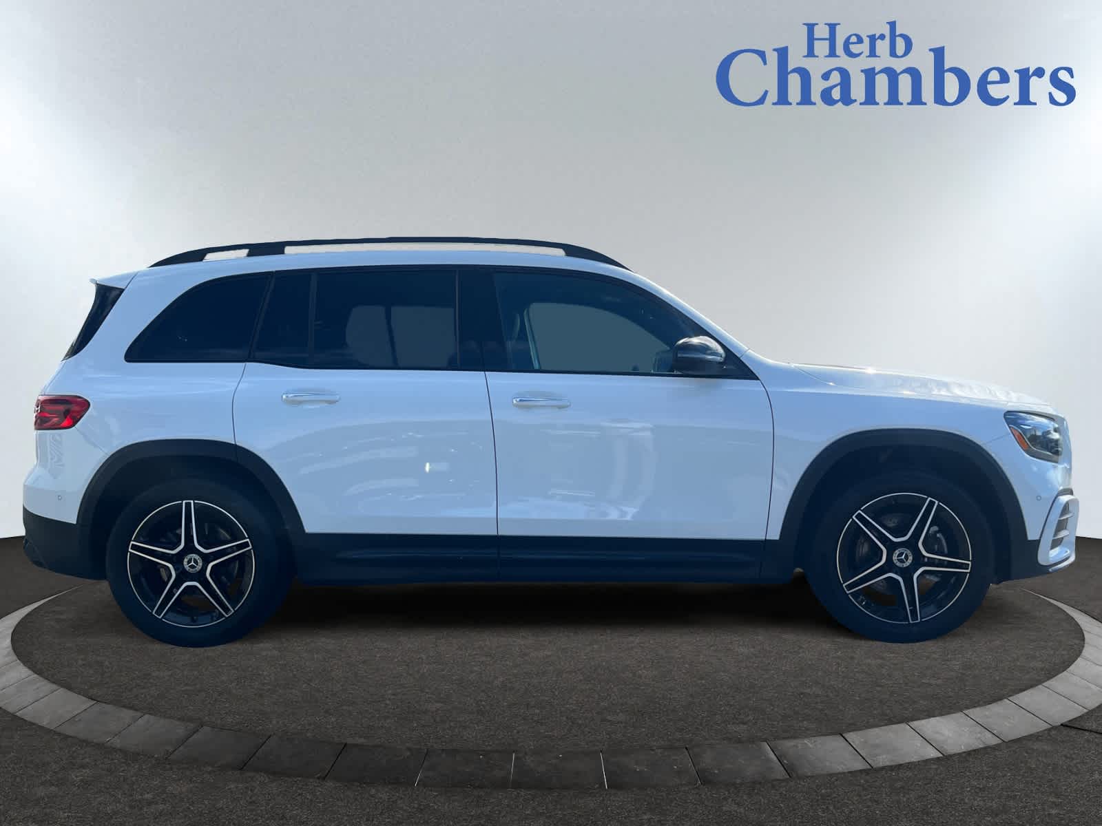 used 2025 Mercedes-Benz GLB 250 car, priced at $45,497