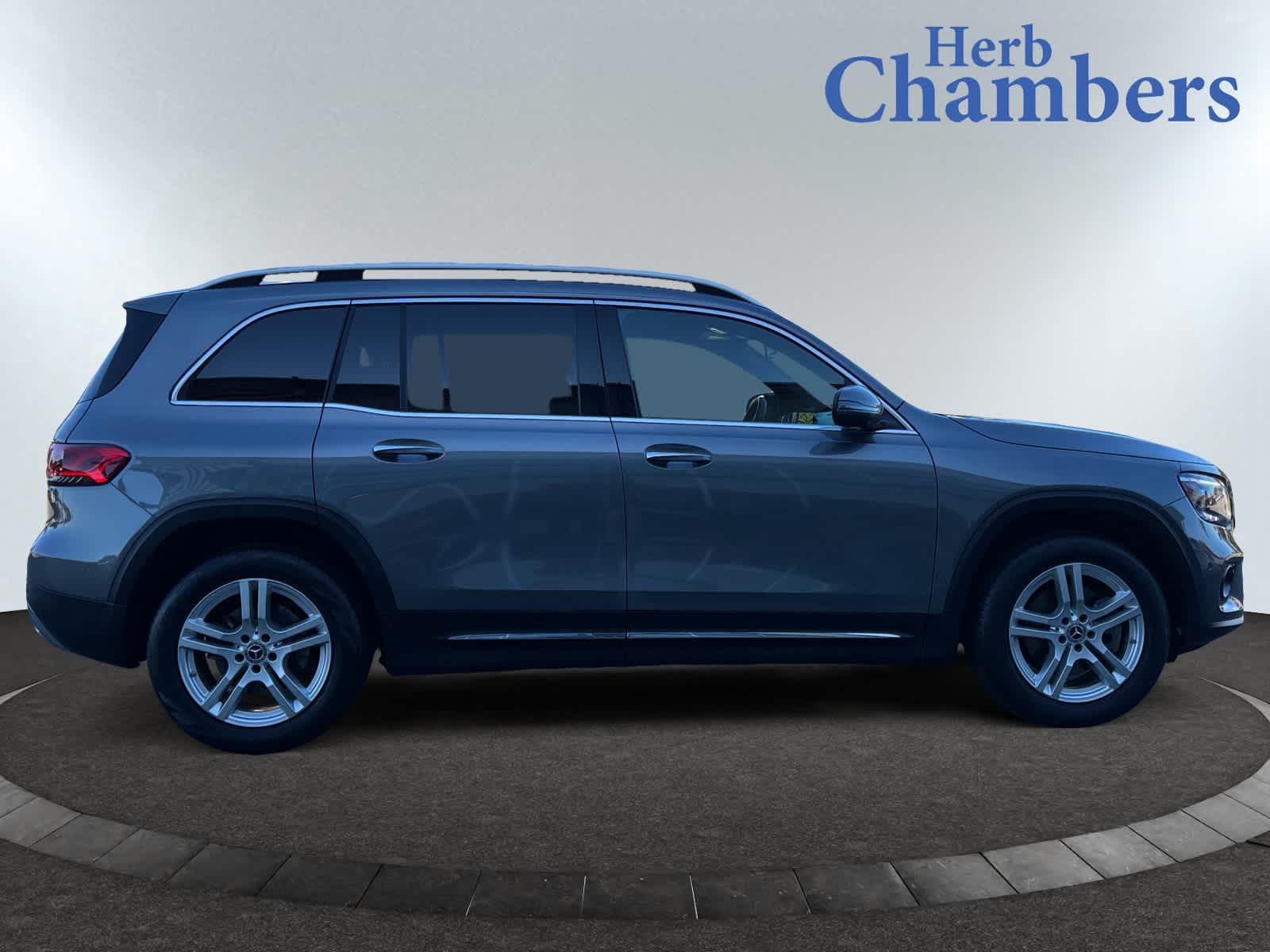 used 2021 Mercedes-Benz GLB 250 car, priced at $28,397