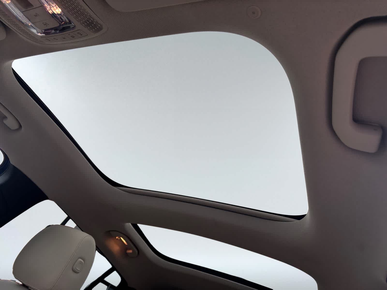 used 2022 Mercedes-Benz GLB 250 car, priced at $28,897