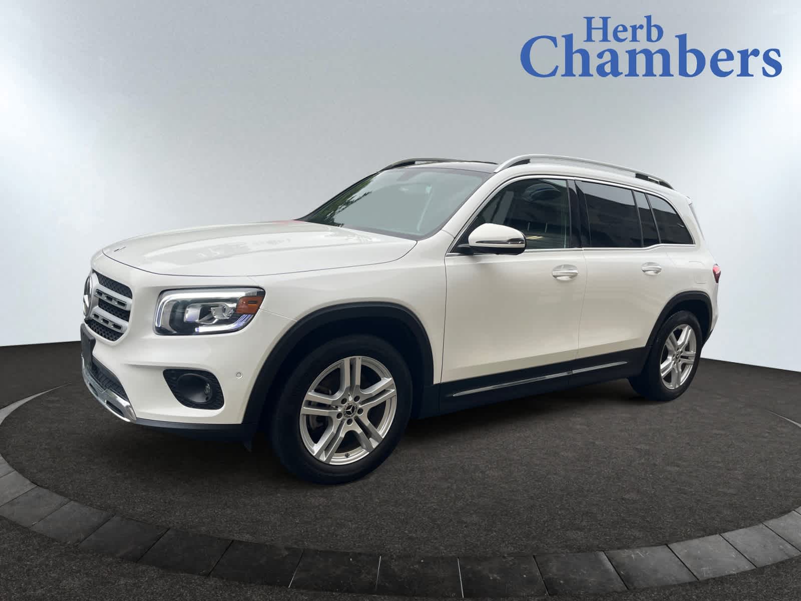 used 2023 Mercedes-Benz GLB 250 car, priced at $35,497