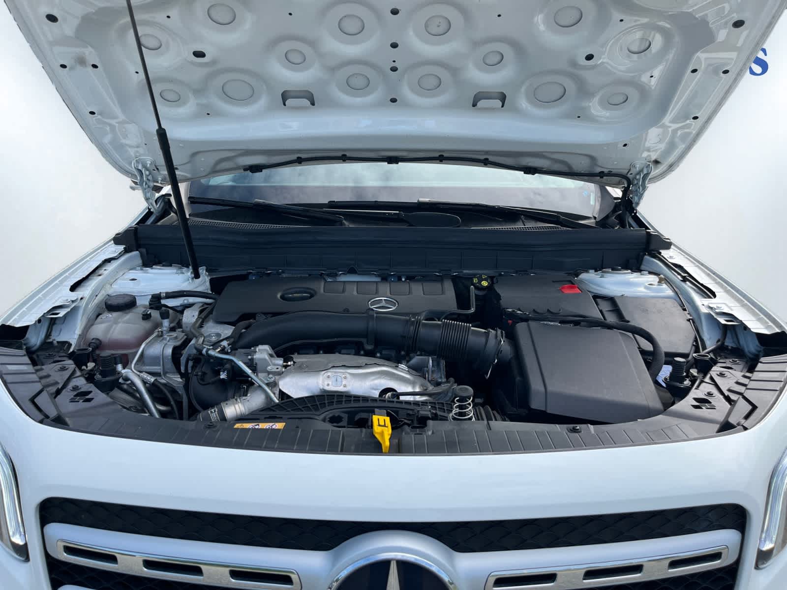 used 2022 Mercedes-Benz GLB 250 car, priced at $31,998