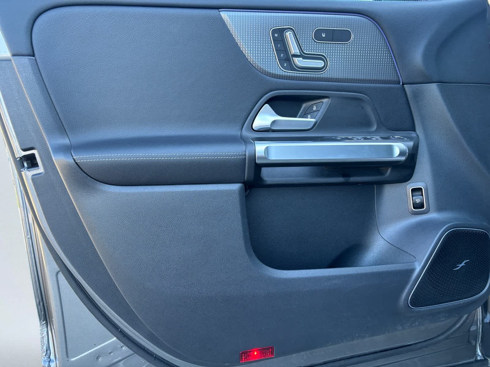 used 2021 Mercedes-Benz GLB 250 car, priced at $28,397