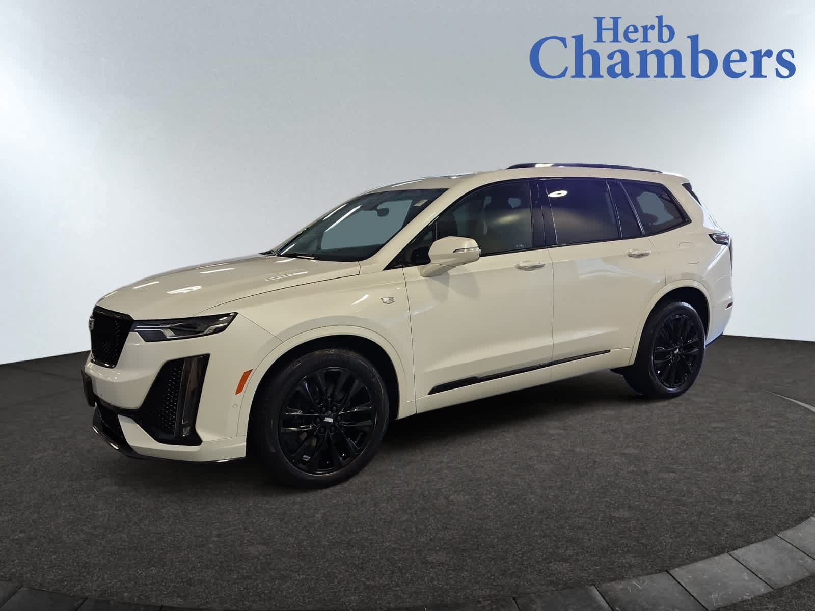 used 2021 Cadillac XT6 car, priced at $28,496