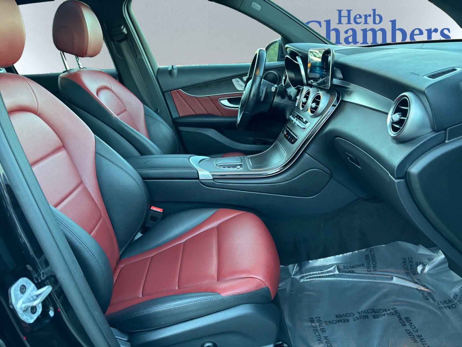 used 2022 Mercedes-Benz GLC 300 car, priced at $37,497