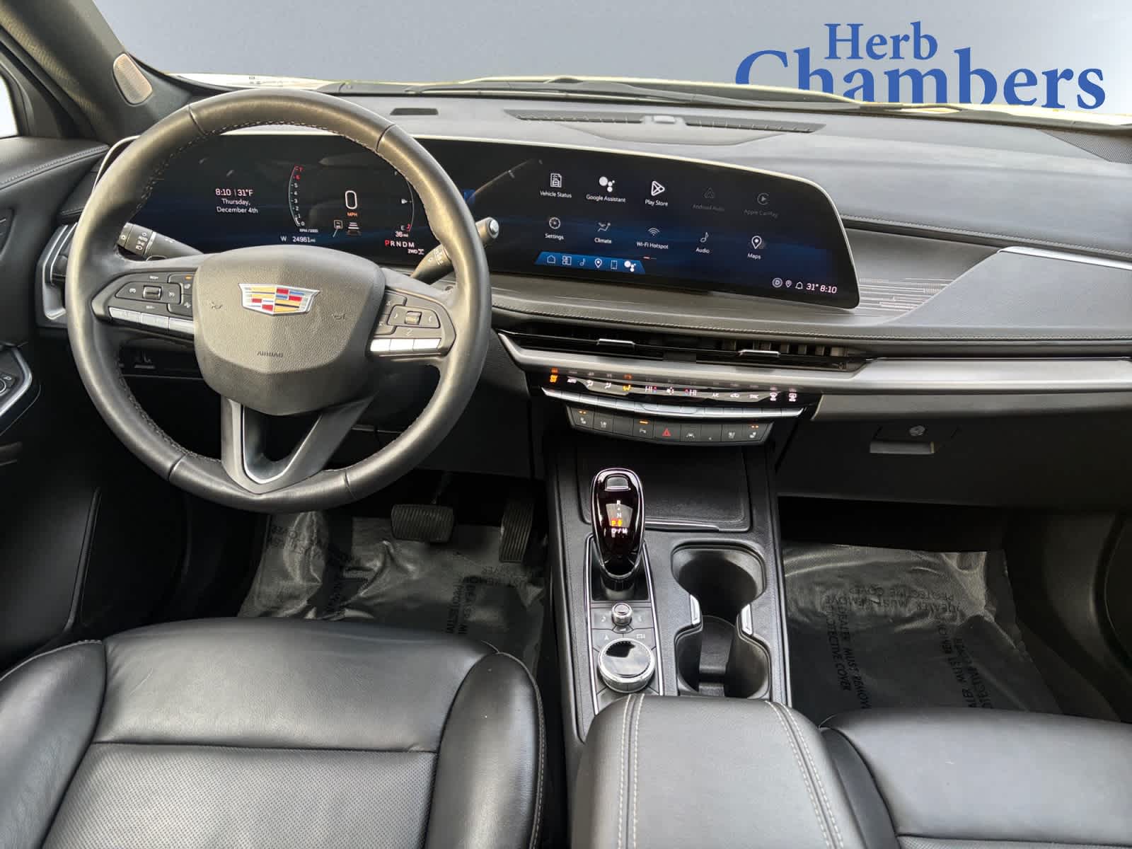 used 2024 Cadillac XT4 car, priced at $35,999