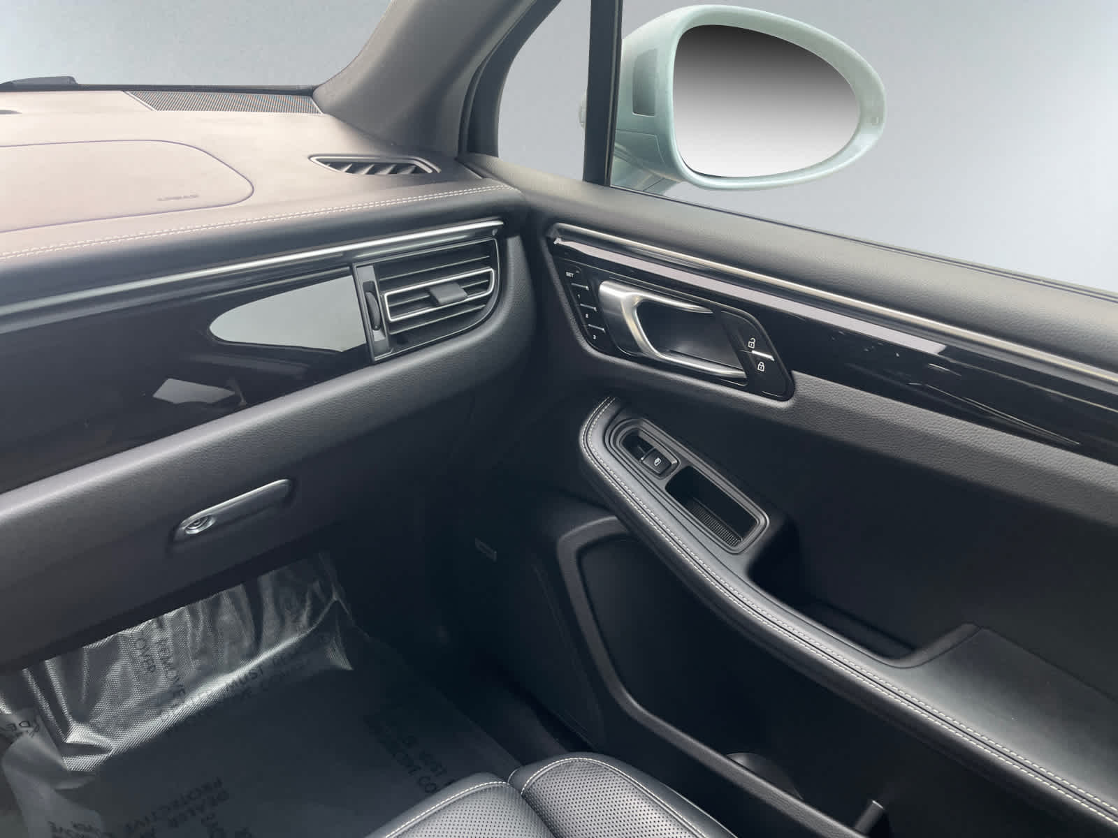 used 2024 Porsche Macan car, priced at $50,498